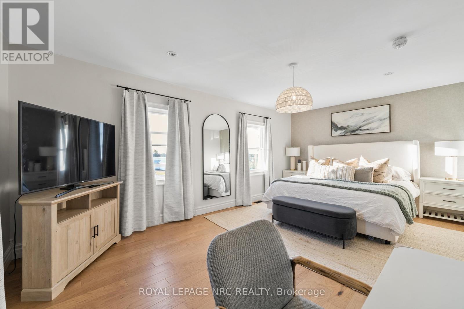 












4692 GILMORE ROAD

,
Fort Erie (Mulgrave),




Ontario
L0S1N0

