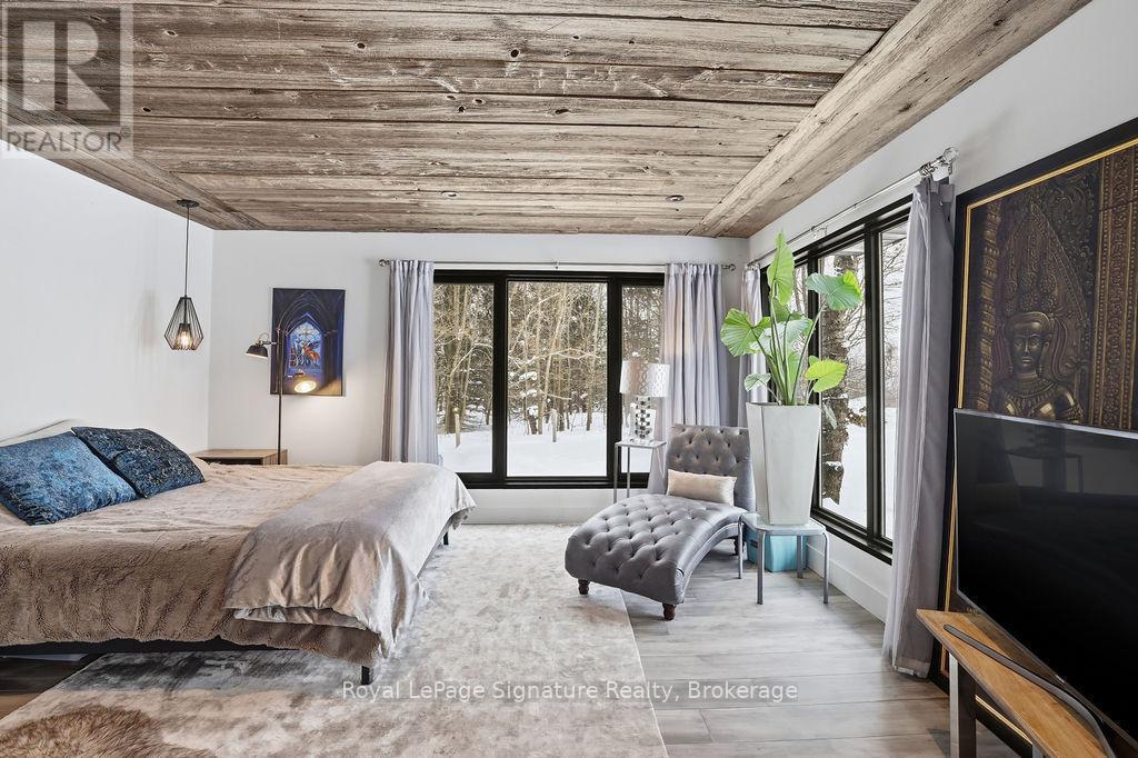 












194552 13 GREY ROAD

,
Grey Highlands,




Ontario
N0C1E0

