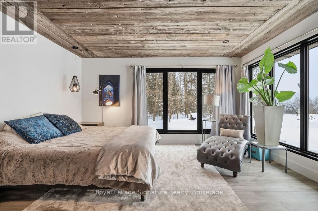 












194552 13 GREY ROAD

,
Grey Highlands,




Ontario
N0C1E0

