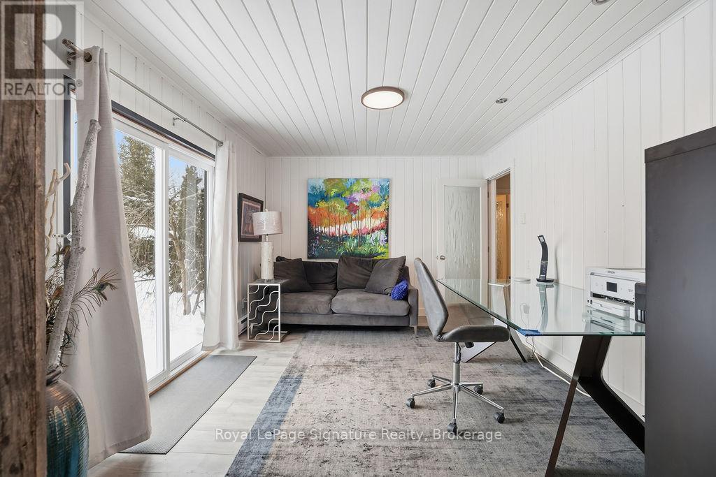 












194552 13 GREY ROAD

,
Grey Highlands,




Ontario
N0C1E0

