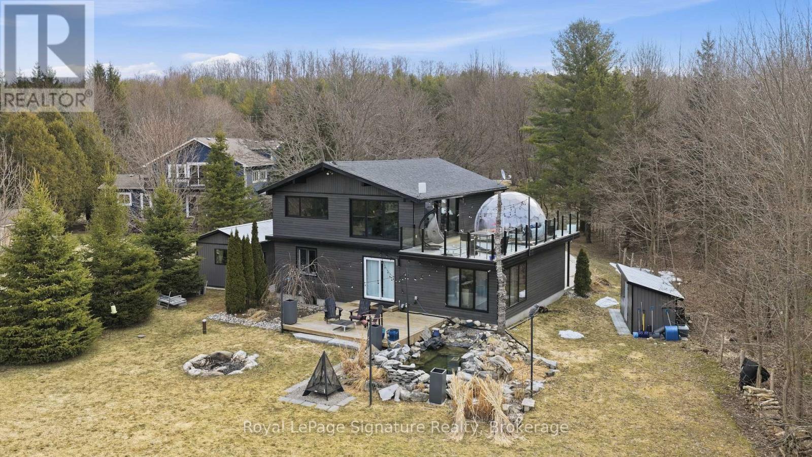 












194552 13 GREY ROAD

,
Grey Highlands,




Ontario
N0C1E0

