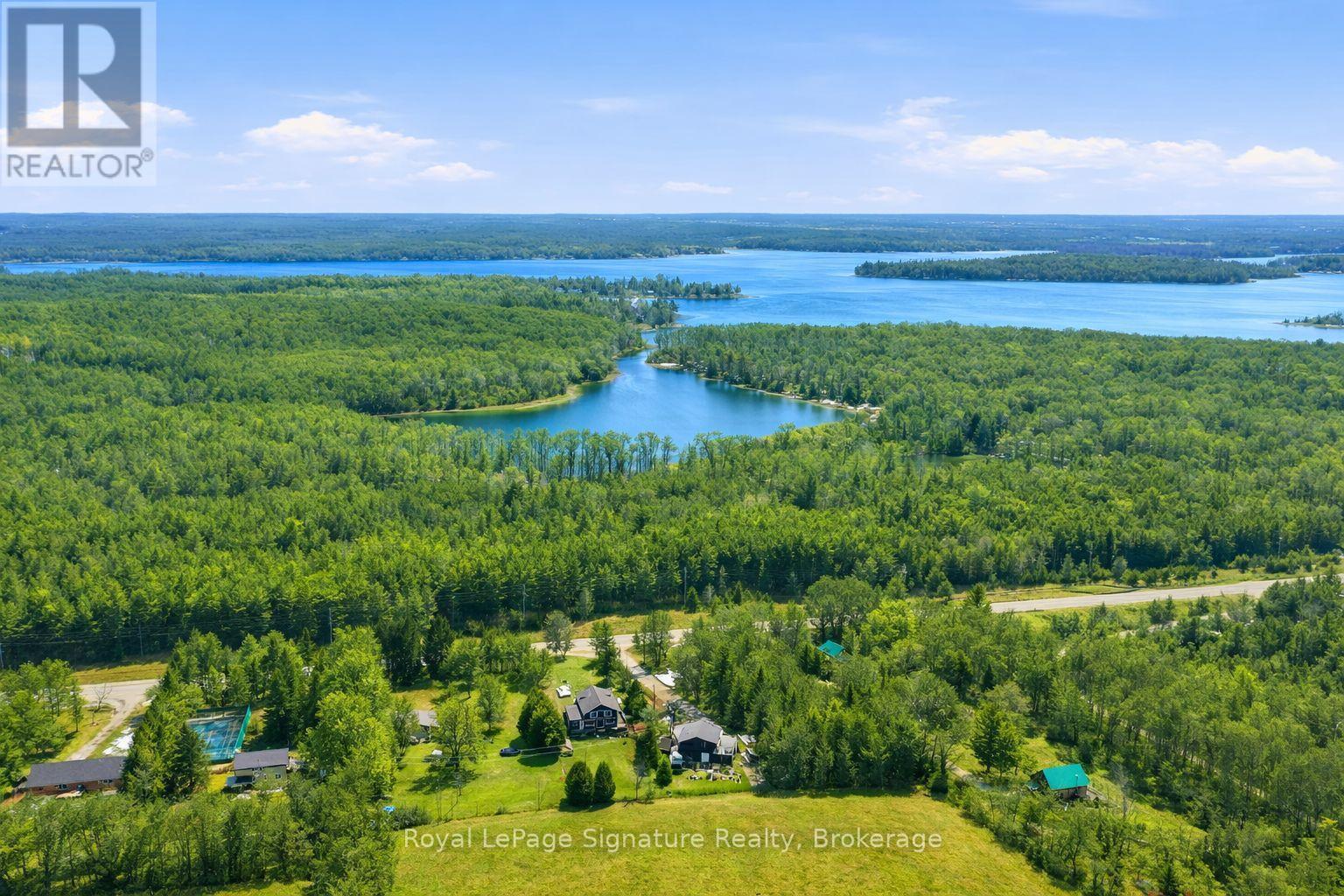 












194552 13 GREY ROAD

,
Grey Highlands,




Ontario
N0C1E0

