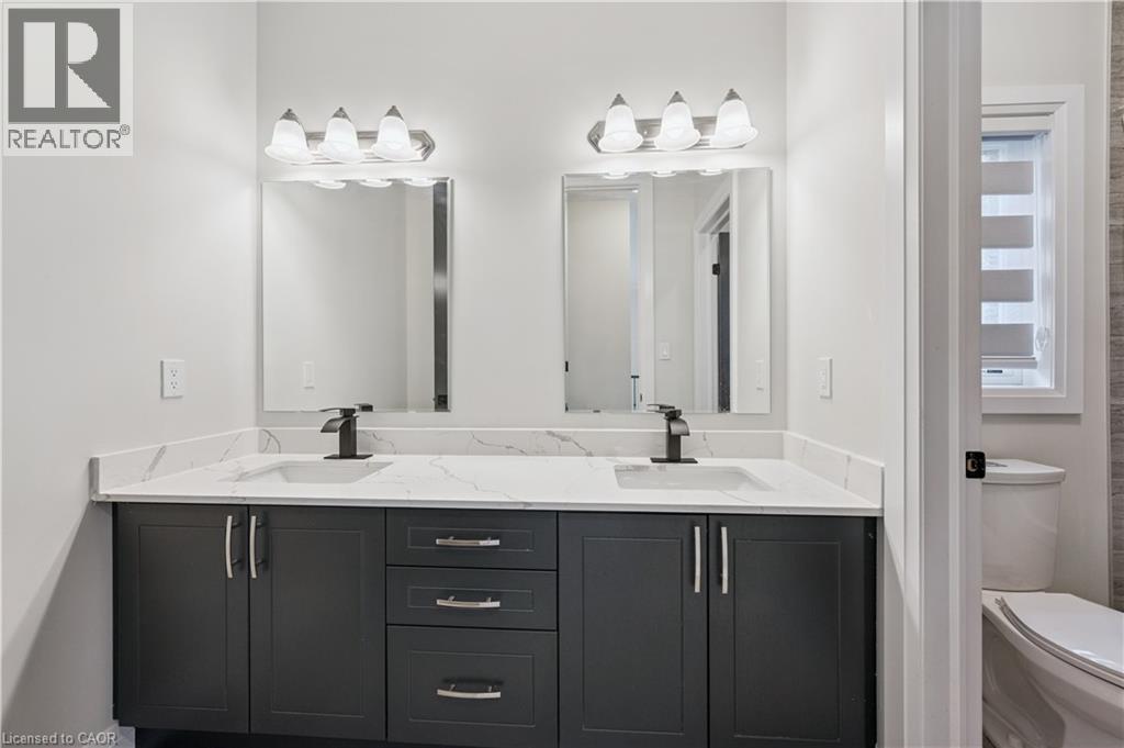 












163 REDTAIL Street

,
Kitchener,




Ontario
N2K0E4

