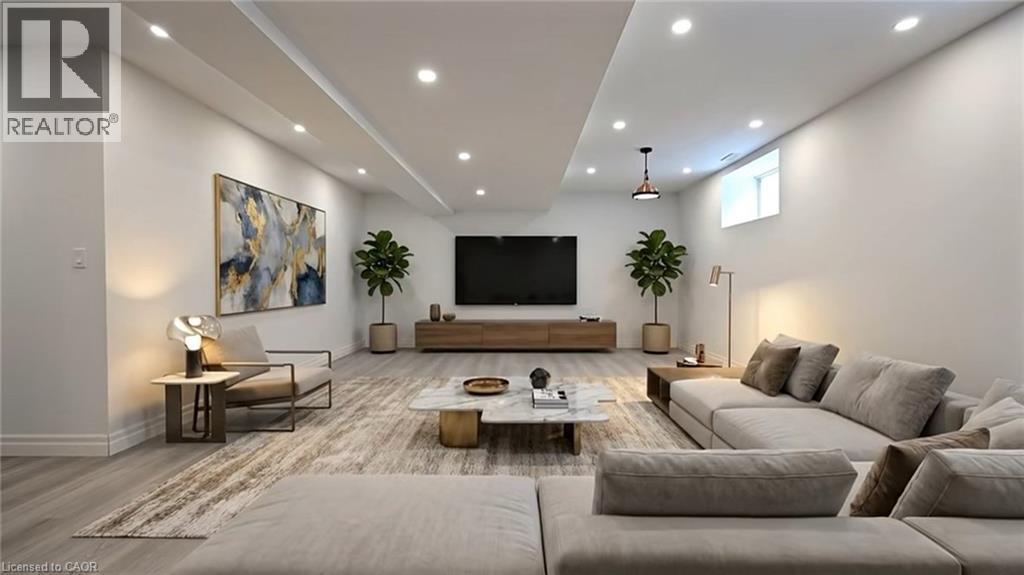 












163 REDTAIL Street

,
Kitchener,




Ontario
N2K0E4

