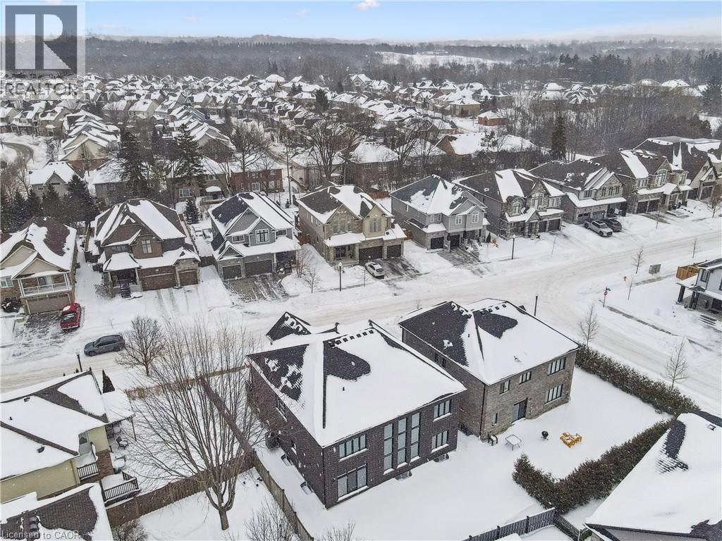 












163 REDTAIL Street

,
Kitchener,




Ontario
N2K0E4

