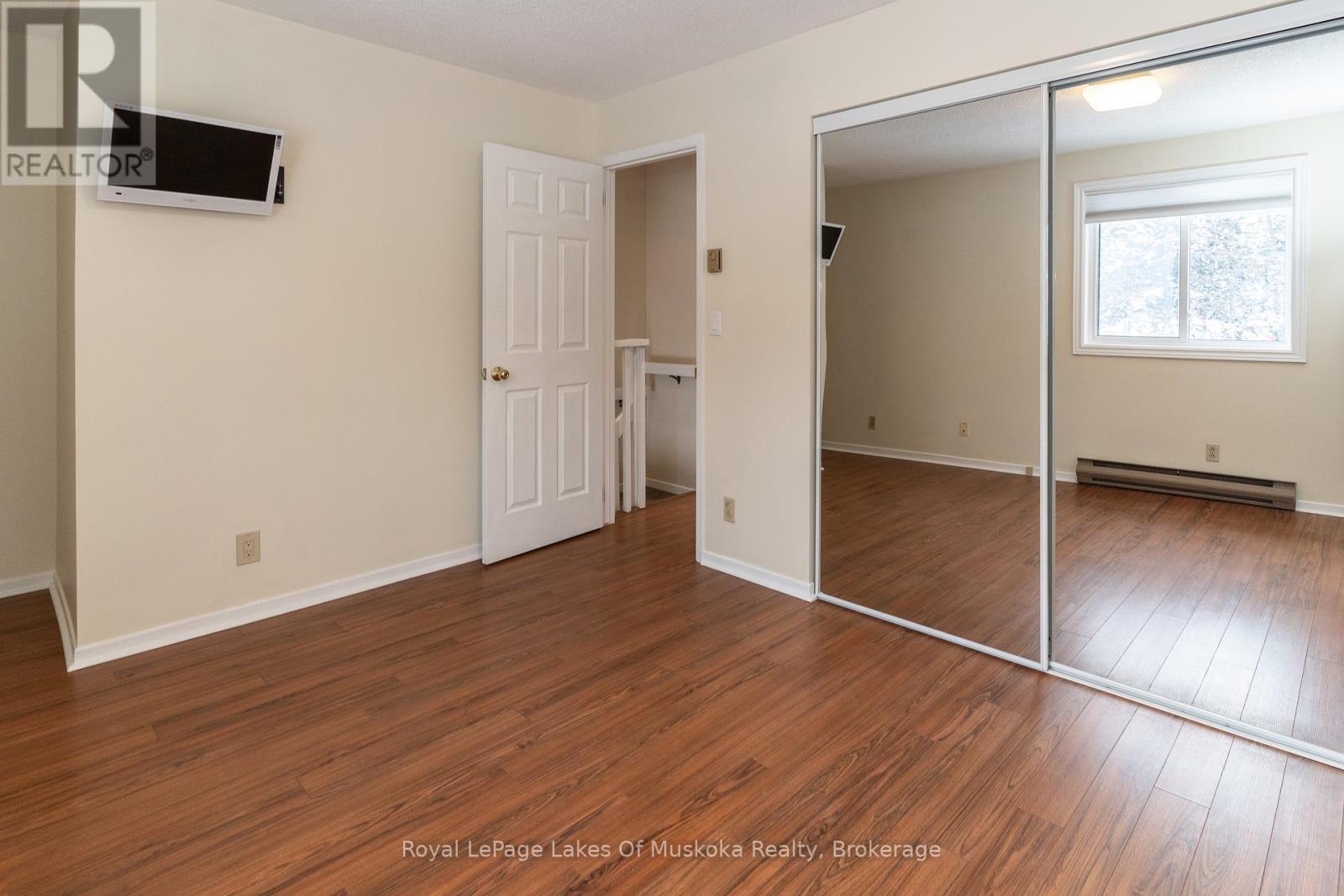 












10 - 142 ECCLESTONE DRIVE

,
Bracebridge (Macaulay),




Ontario
P1L1G6

