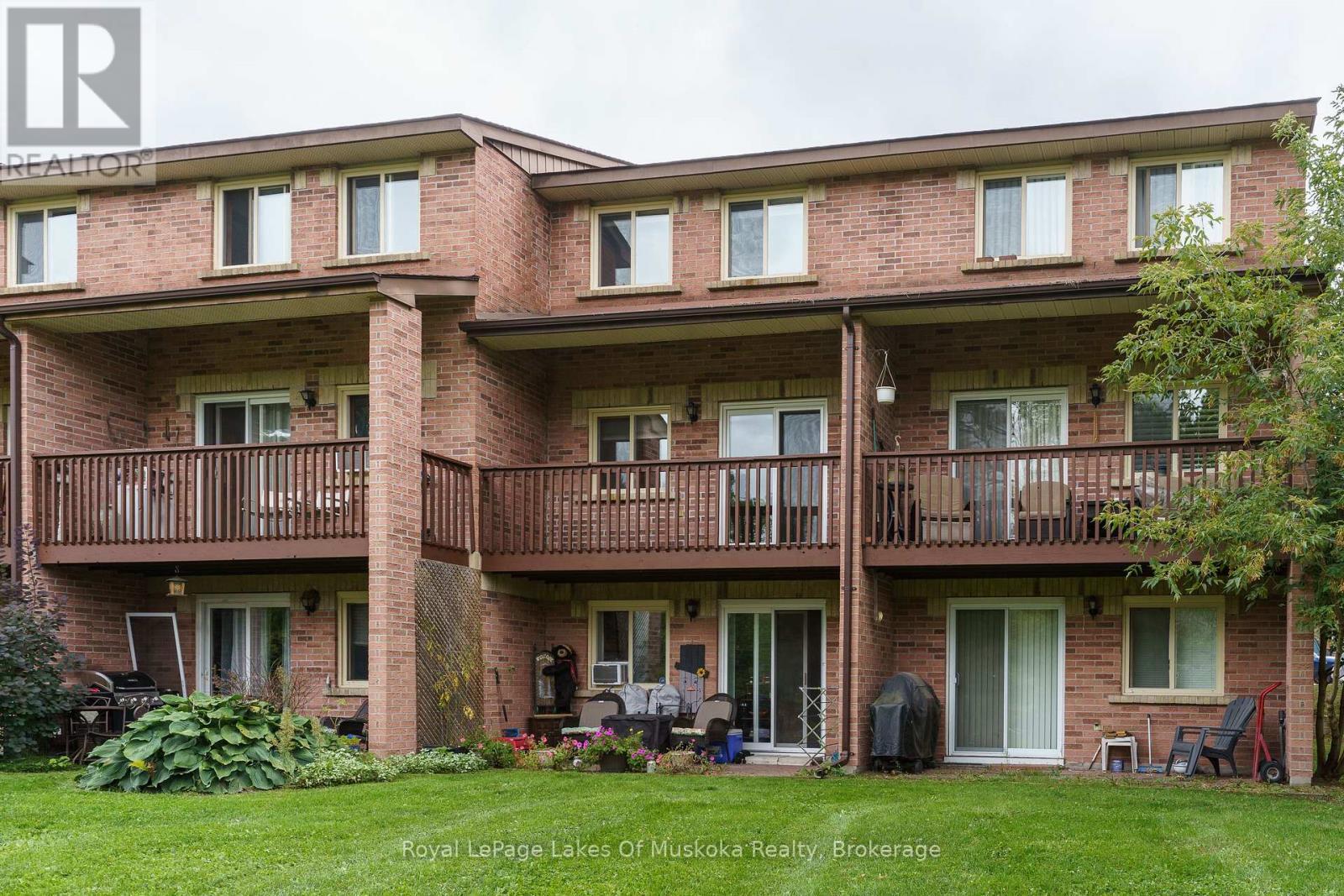 












10 - 142 ECCLESTONE DRIVE

,
Bracebridge (Macaulay),




Ontario
P1L1G6

