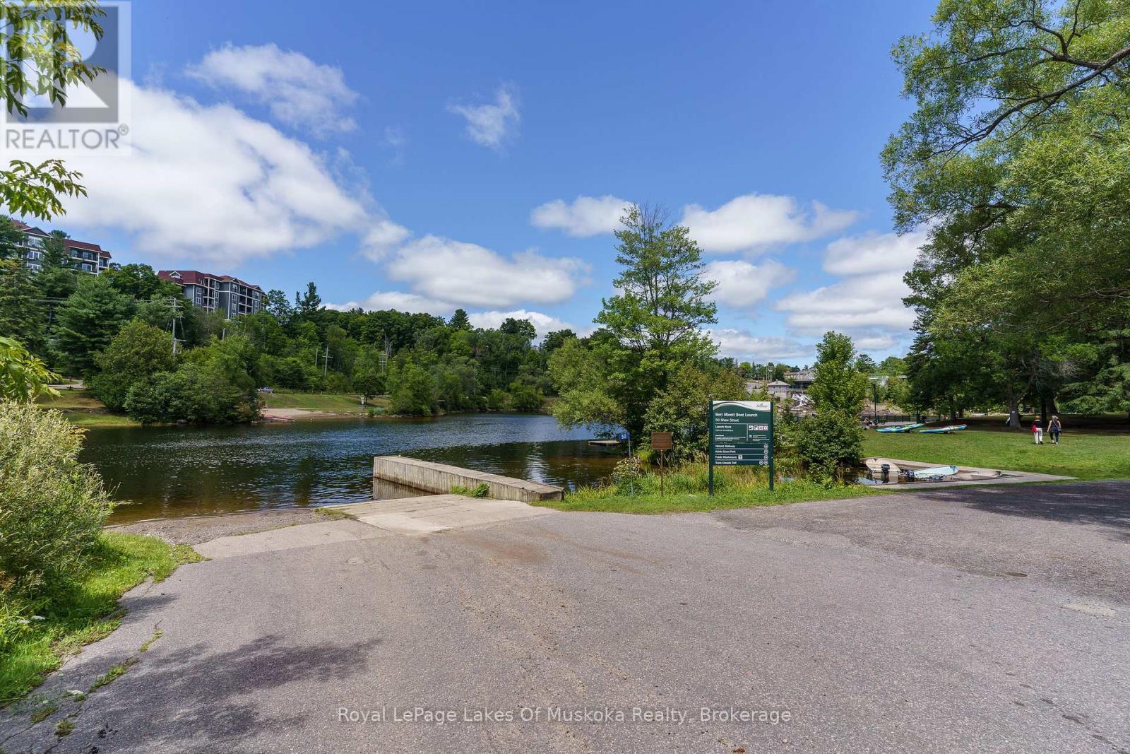












10 - 142 ECCLESTONE DRIVE

,
Bracebridge (Macaulay),




Ontario
P1L1G6

