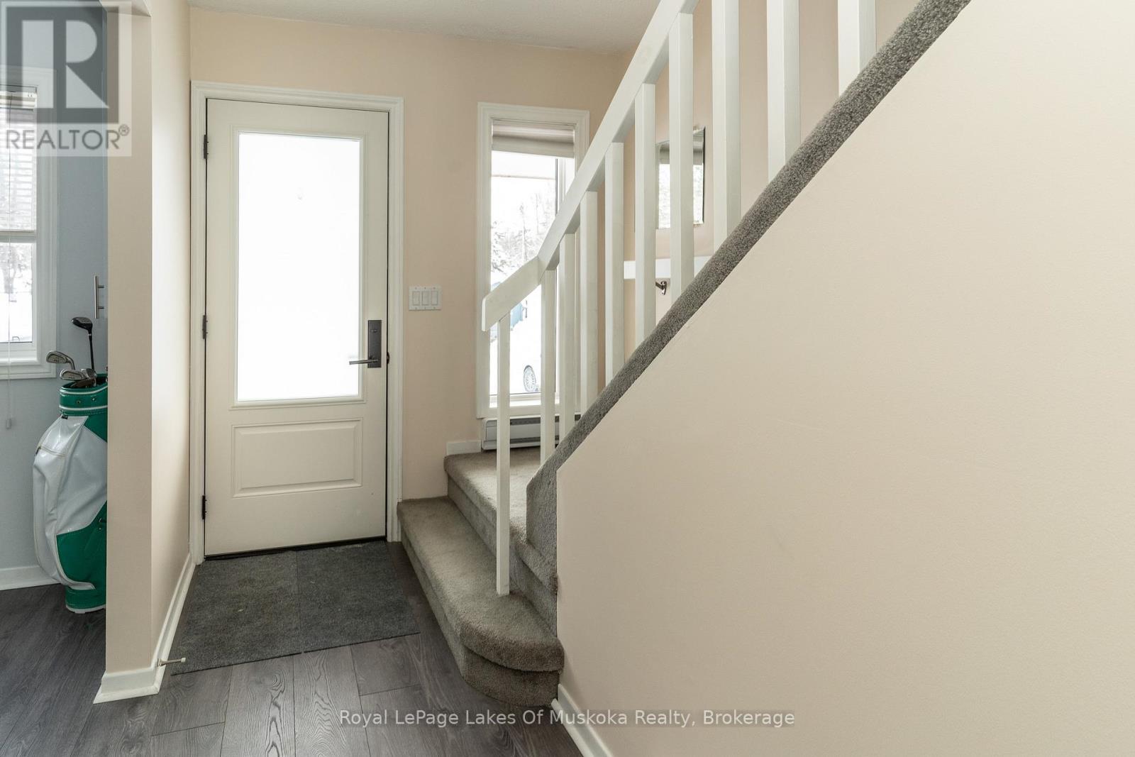 












10 - 142 ECCLESTONE DRIVE

,
Bracebridge (Macaulay),




Ontario
P1L1G6

