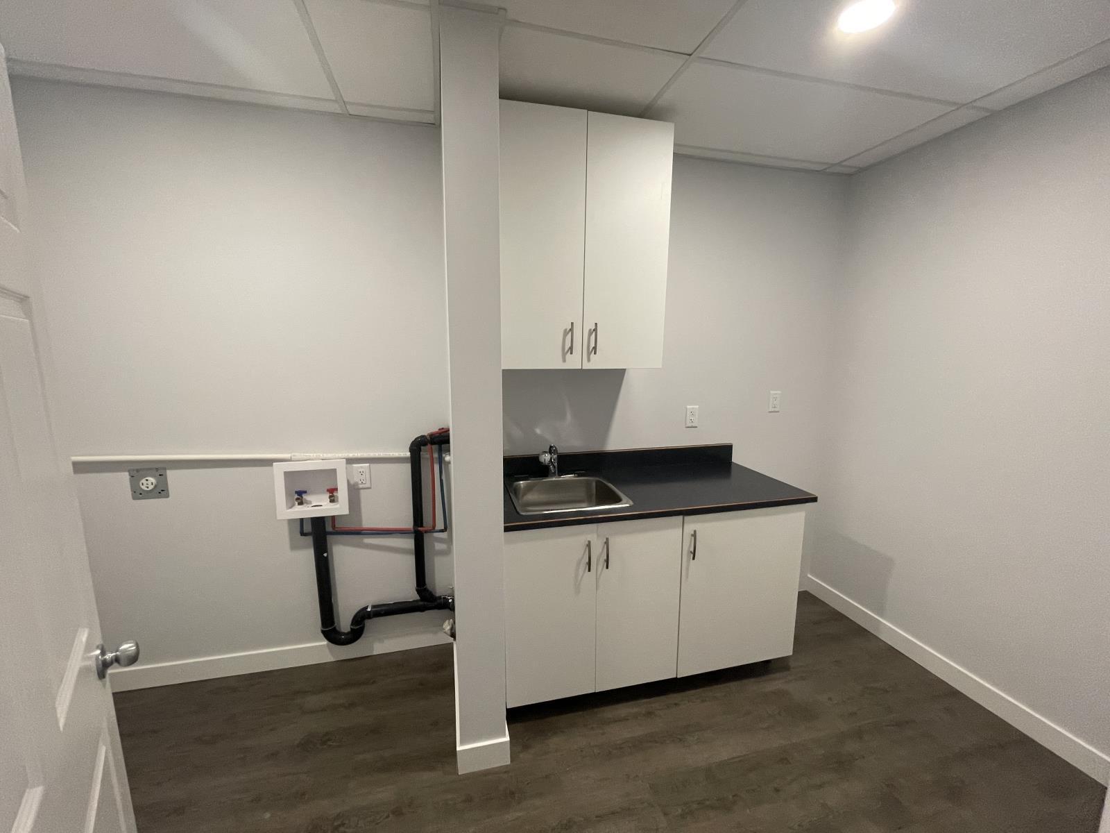 












4803  50 Ave

,
Camrose,




Alberta
T4V0S1

