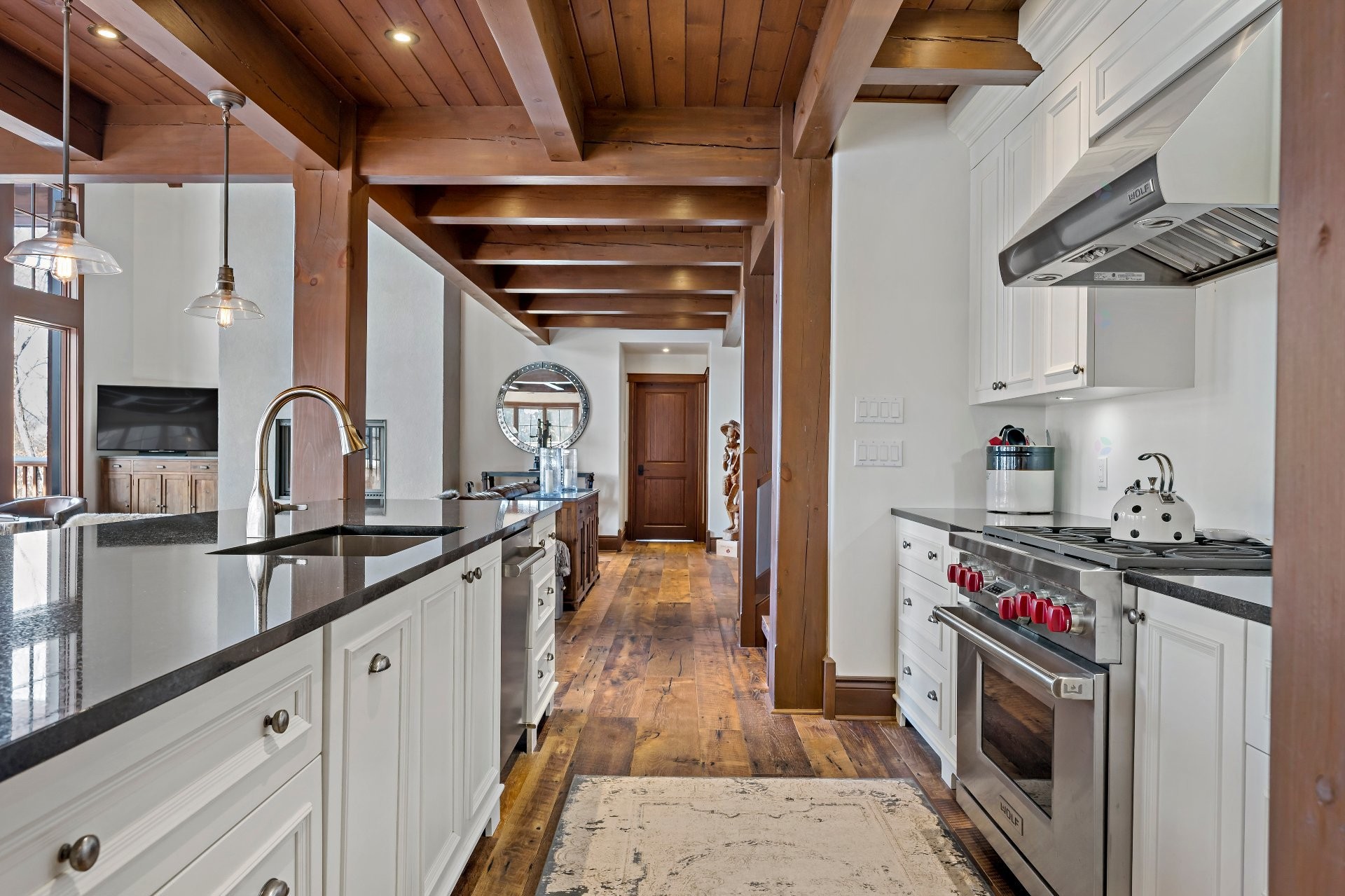 









505


Crois. de la Coulée

,
Lac-Supérieur,




QC
J0T1P0

