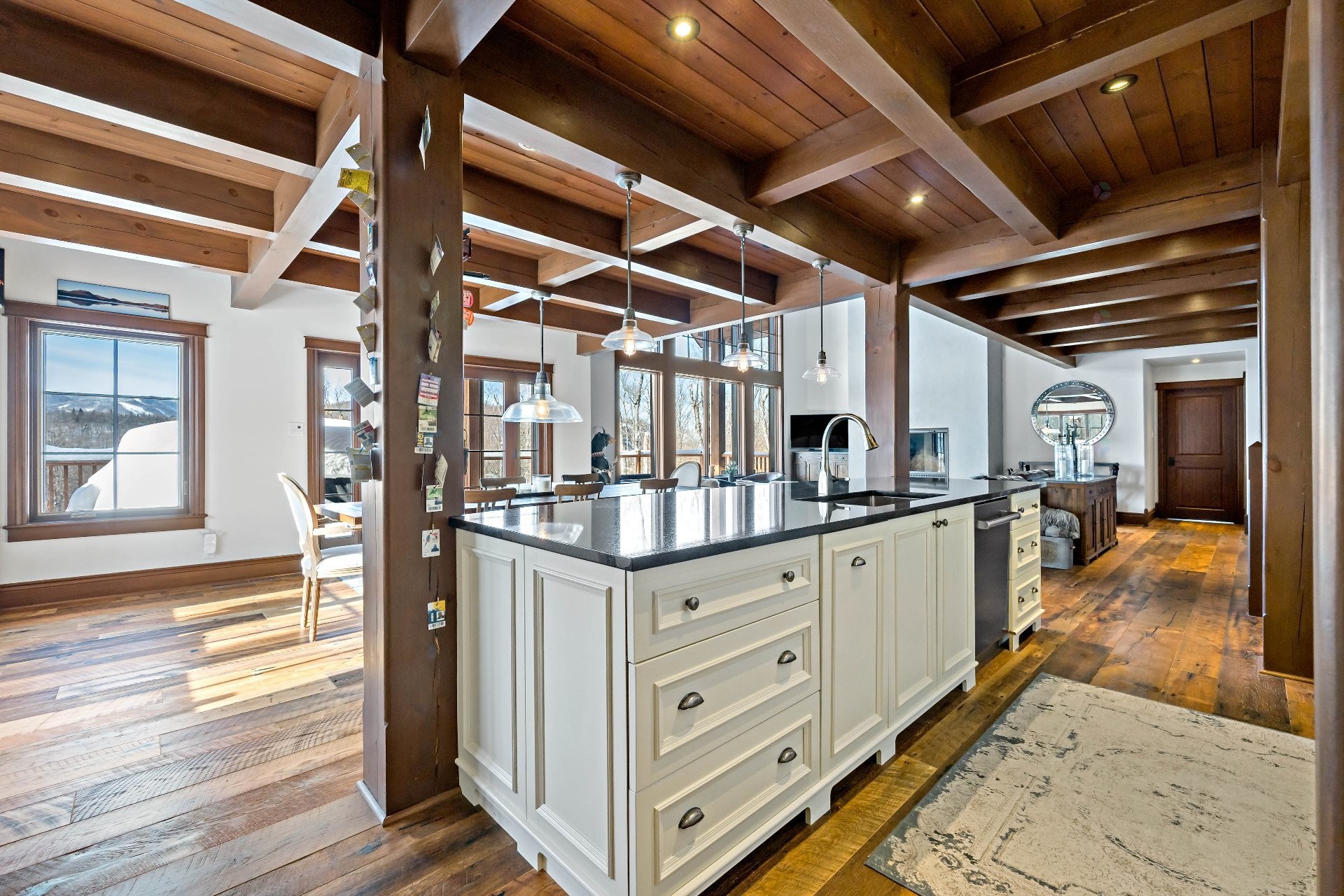 









505


Crois. de la Coulée

,
Lac-Supérieur,




QC
J0T1P0

