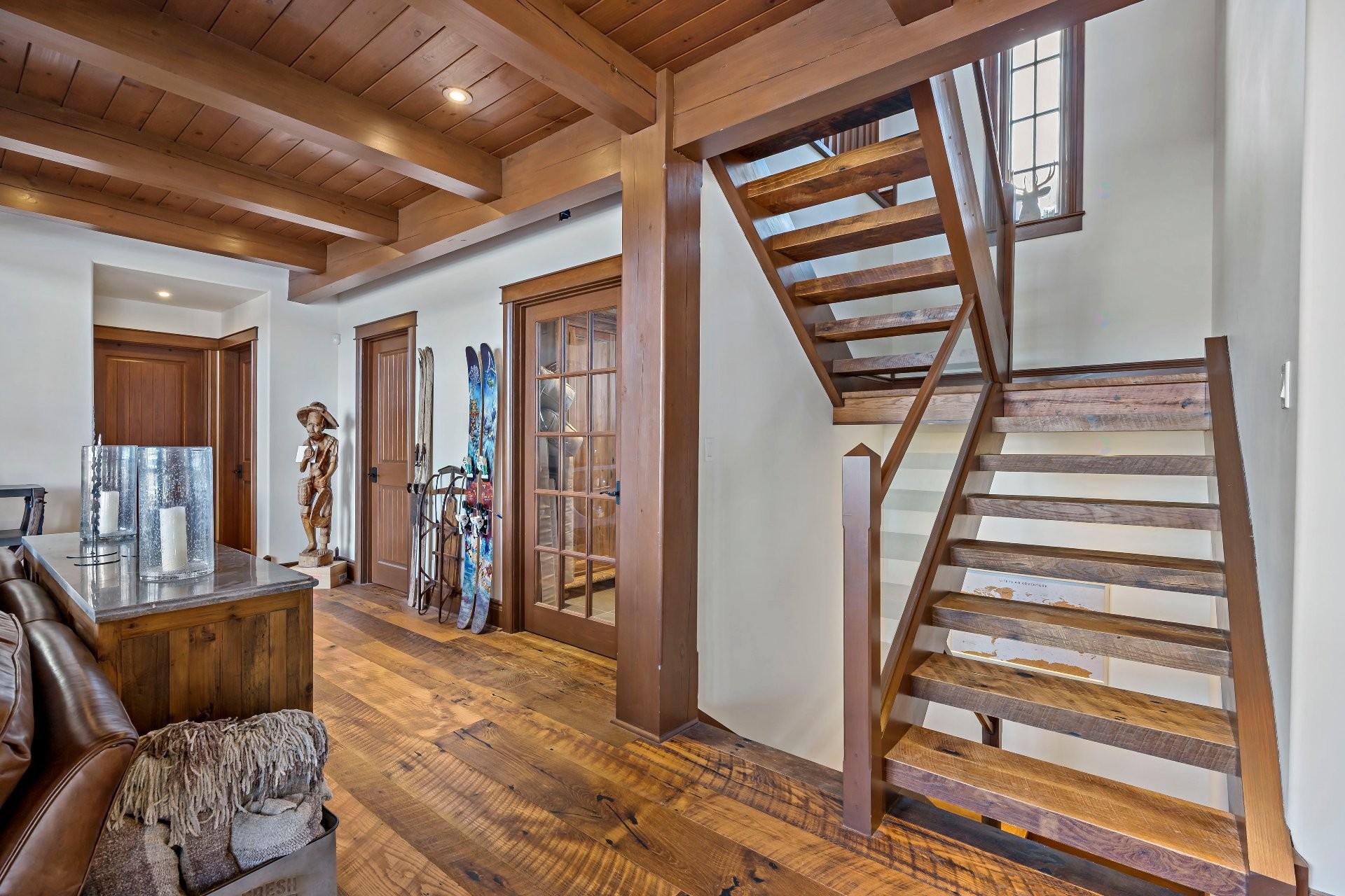 









505


Crois. de la Coulée

,
Lac-Supérieur,




QC
J0T1P0

