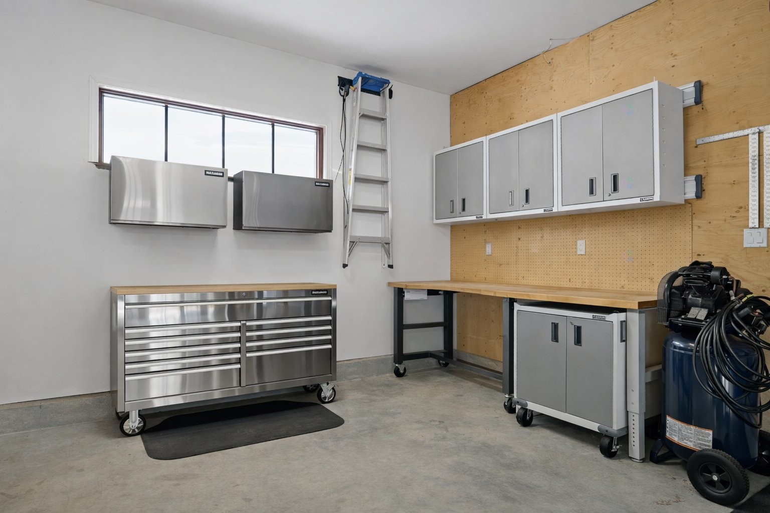 









505


Crois. de la Coulée

,
Lac-Supérieur,




QC
J0T1P0

