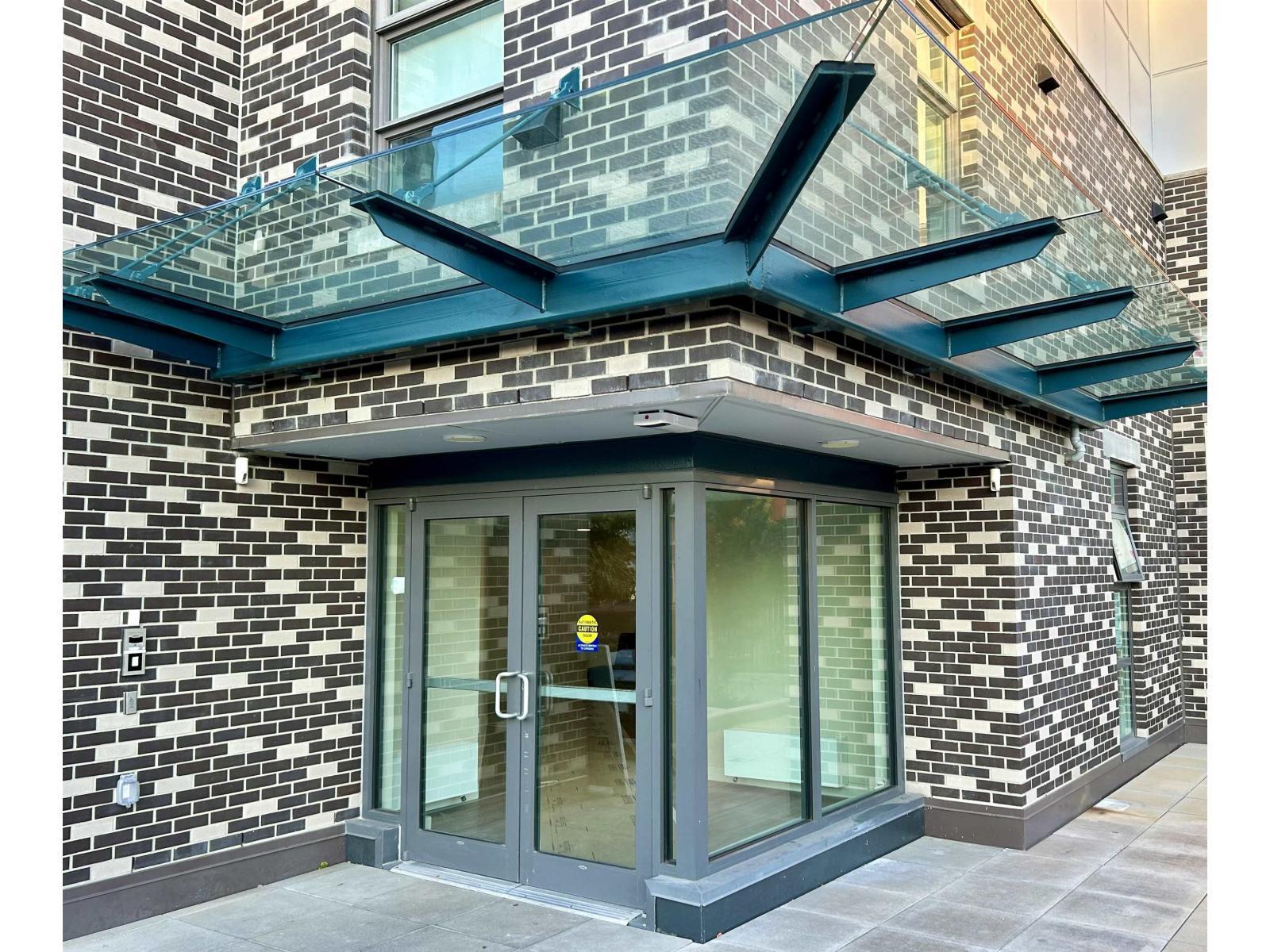 












115 10928 132 STREET

,
Surrey,




British Columbia
V3T0R3

