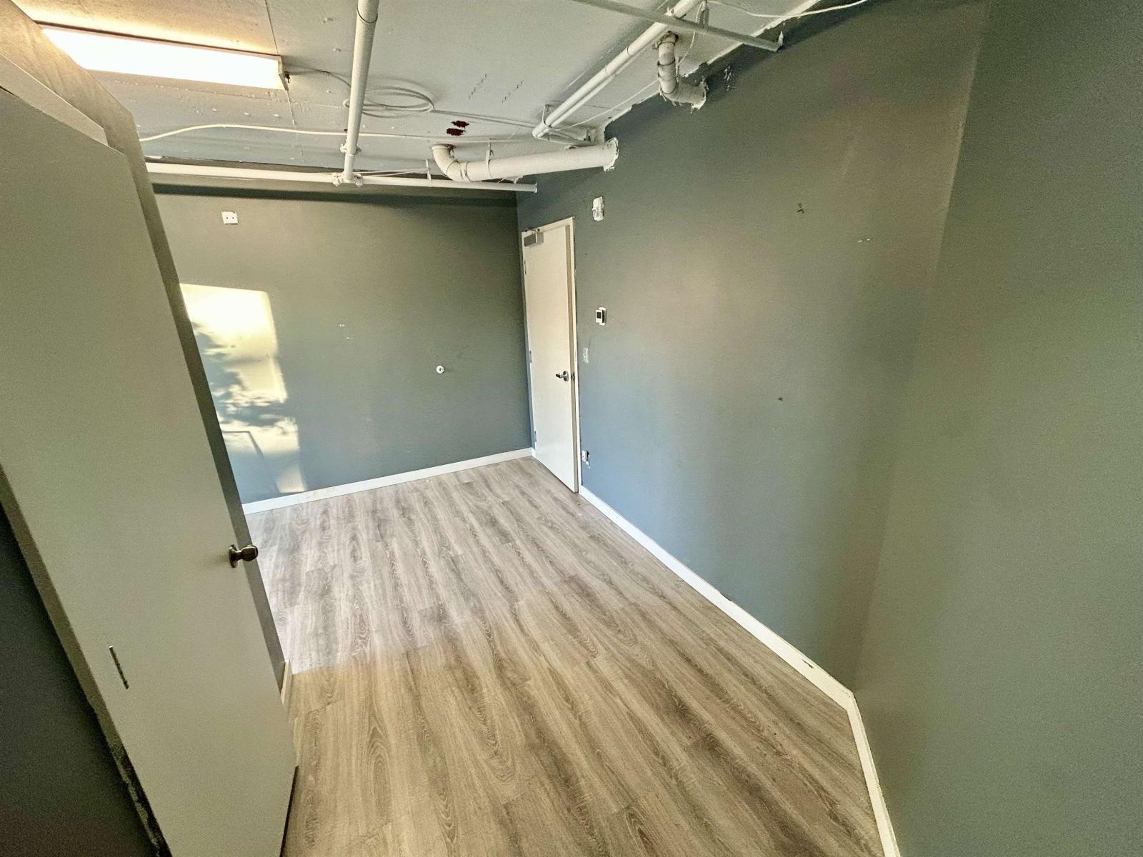 












115 10928 132 STREET

,
Surrey,




British Columbia
V3T0R3

