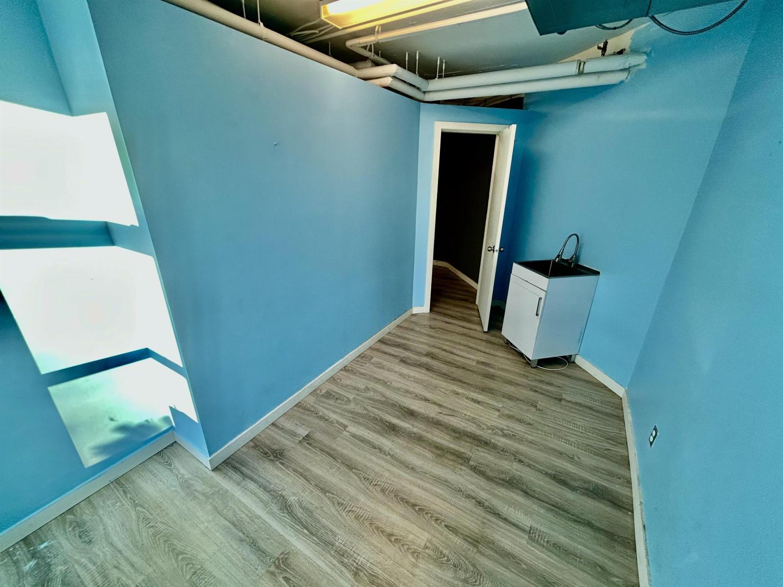 












115 10928 132 STREET

,
Surrey,




British Columbia
V3T0R3

