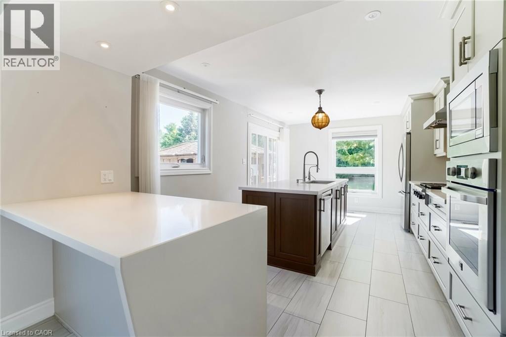 












9 ELITE Road

,
Caledon,




Ontario
L7K0L2

