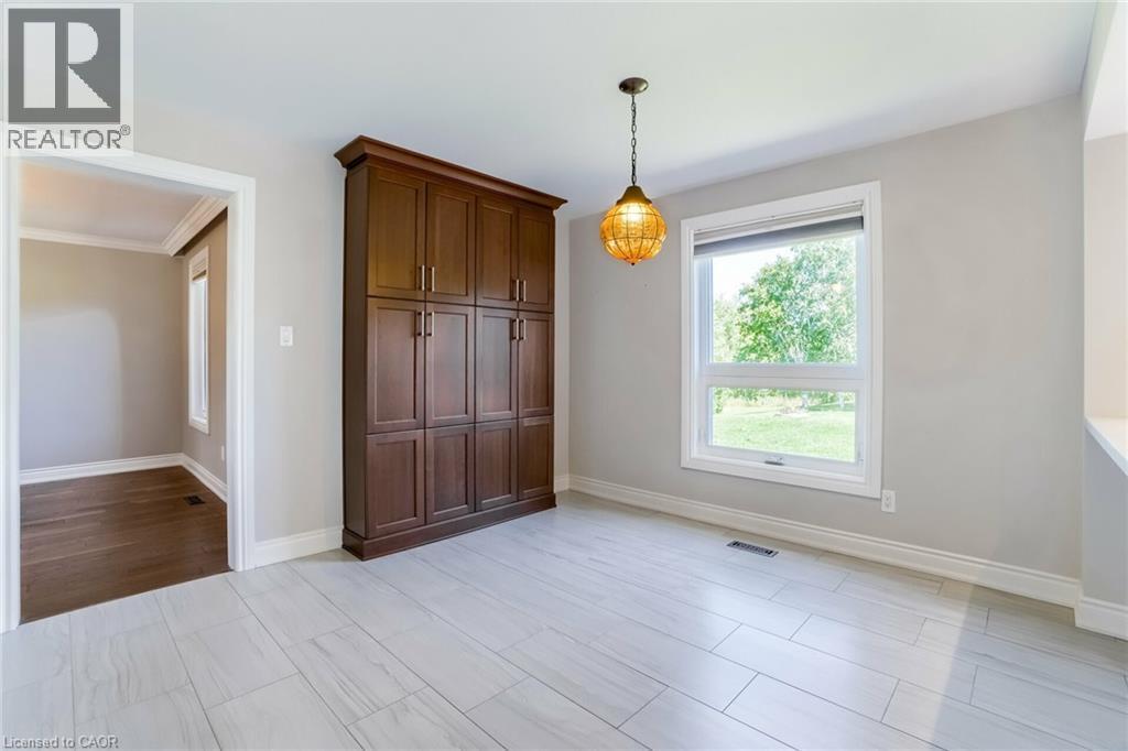 












9 ELITE Road

,
Caledon,




Ontario
L7K0L2

