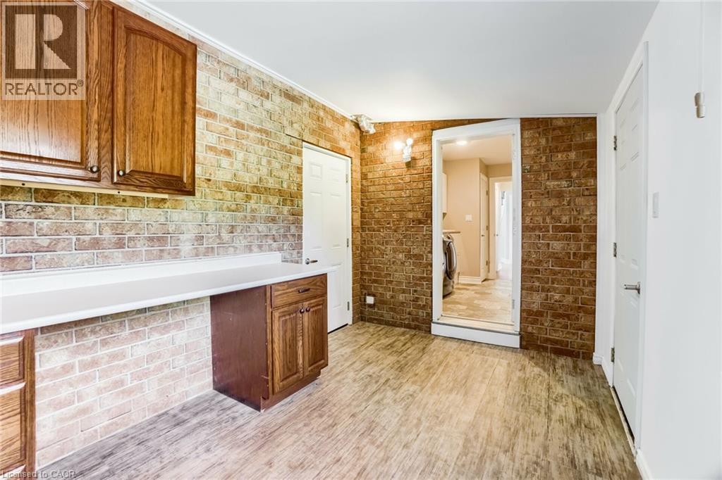 












9 ELITE Road

,
Caledon,




Ontario
L7K0L2

