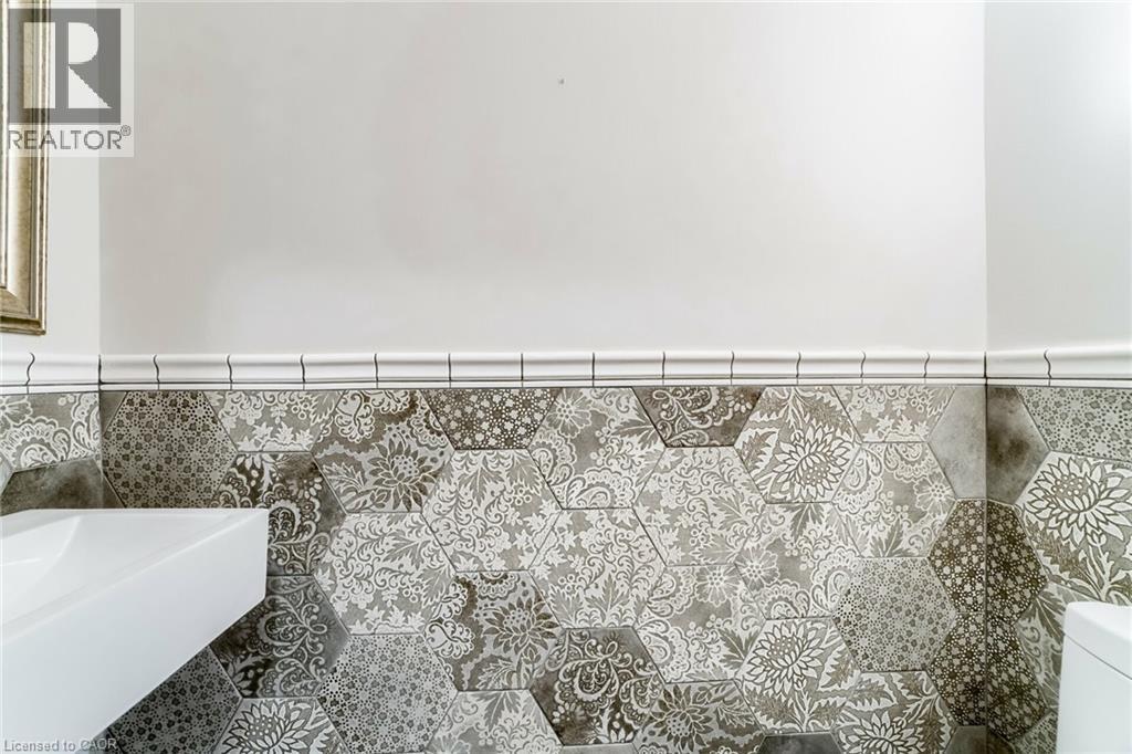 












9 ELITE Road

,
Caledon,




Ontario
L7K0L2

