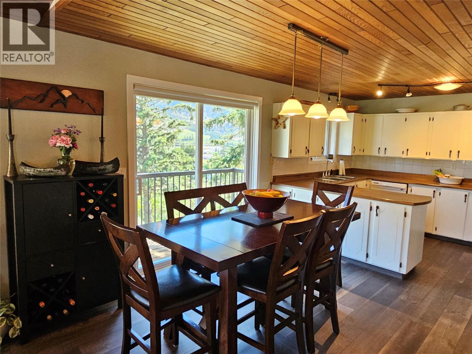 












429 3rd Avenue

,
Keremeos,




British Columbia
V0X1N2

