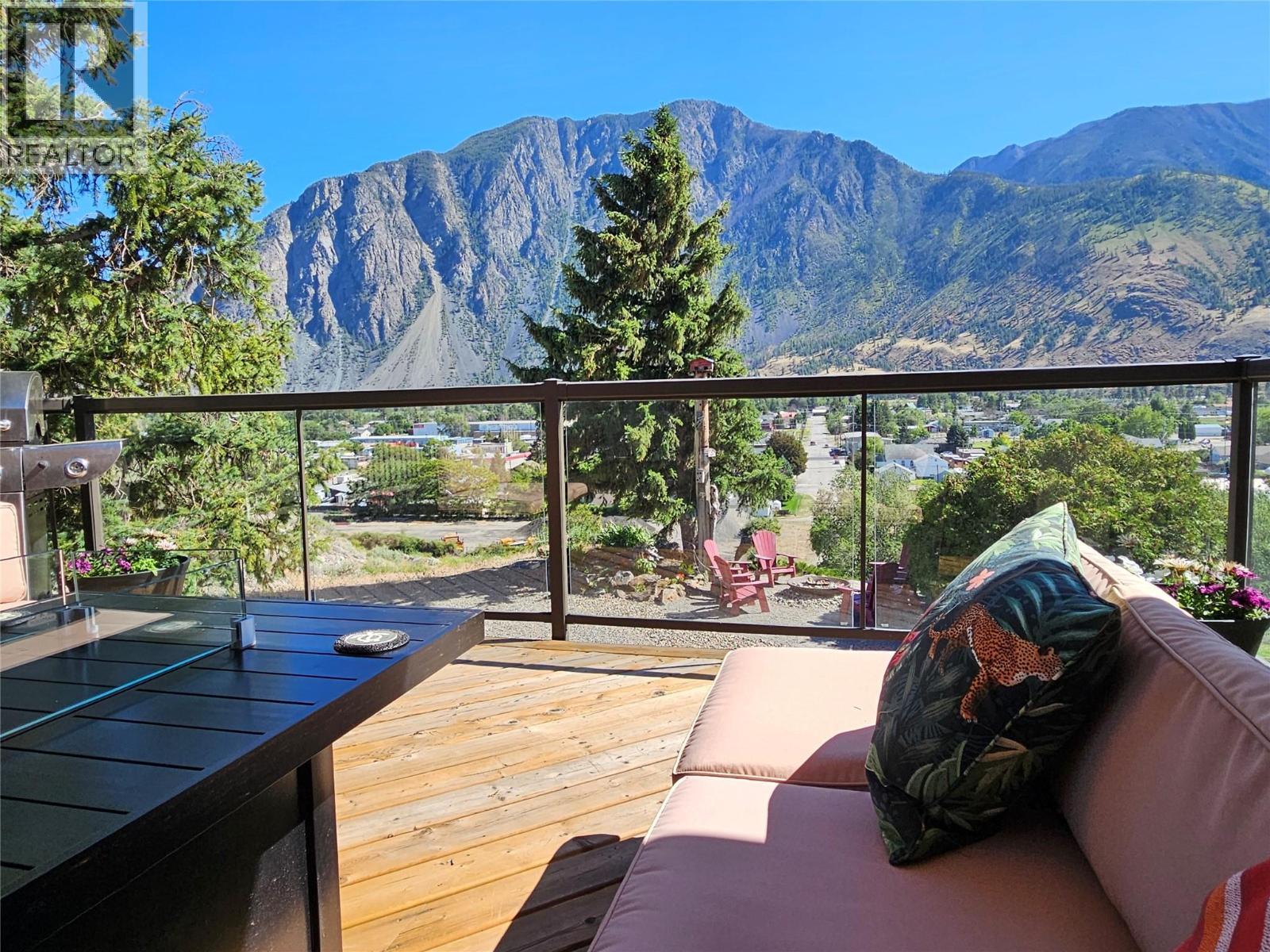 












429 3rd Avenue

,
Keremeos,




British Columbia
V0X1N2

