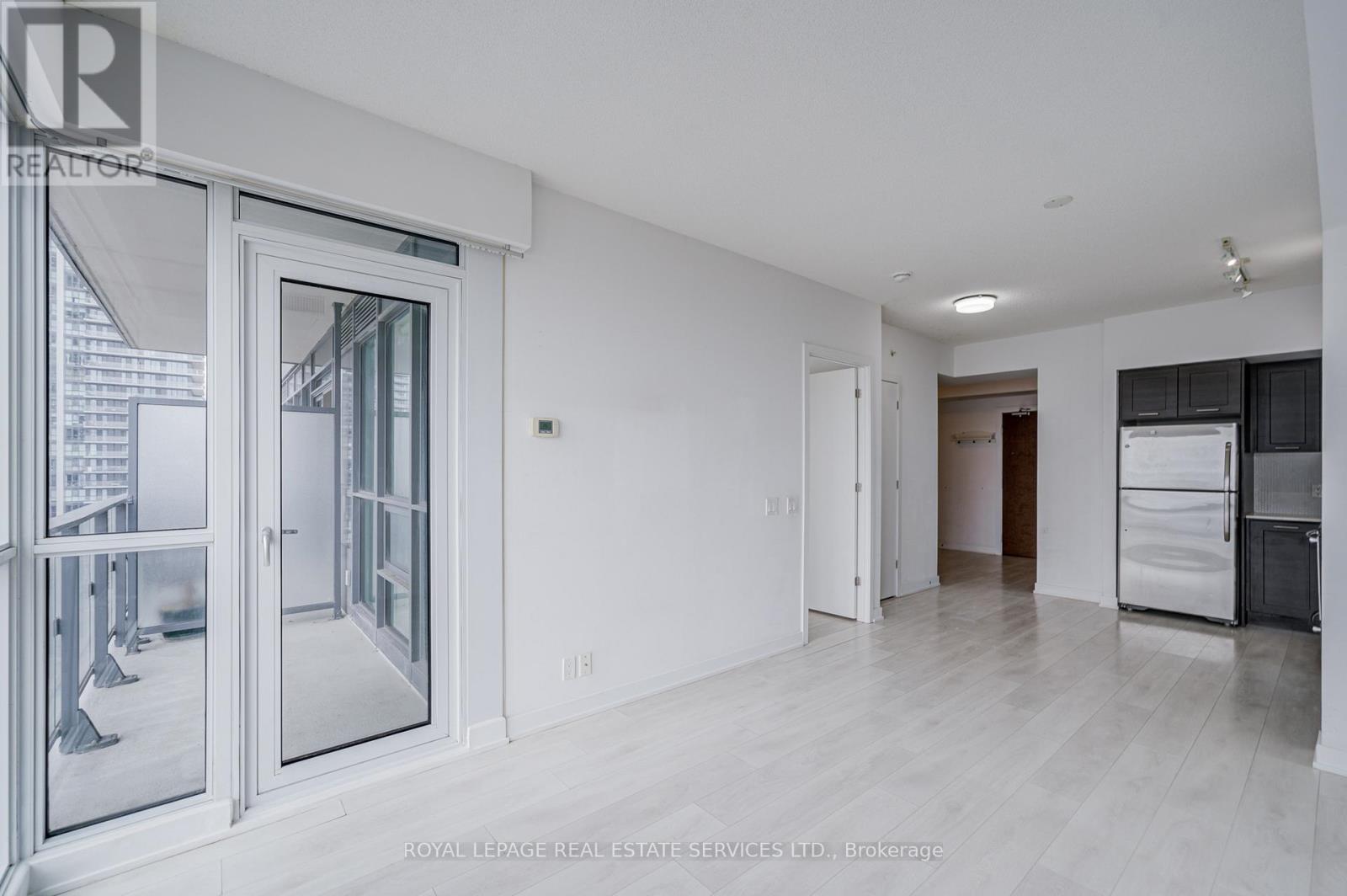 












1802 - 2200 LAKE SHORE BOULEVARD W

,
Toronto,




Ontario
M8V1A4

