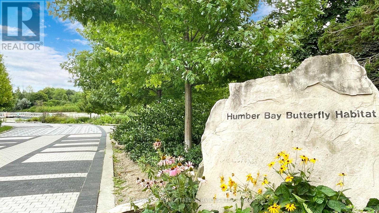 












1802 - 2200 LAKE SHORE BOULEVARD W

,
Toronto,




Ontario
M8V1A4

