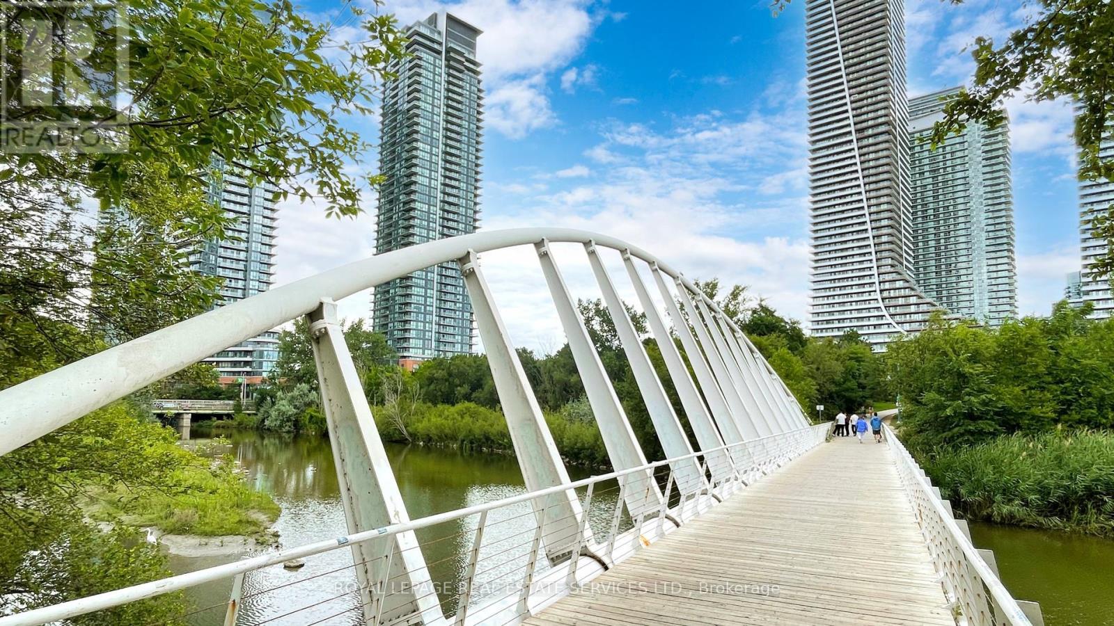 












1802 - 2200 LAKE SHORE BOULEVARD W

,
Toronto,




Ontario
M8V1A4

