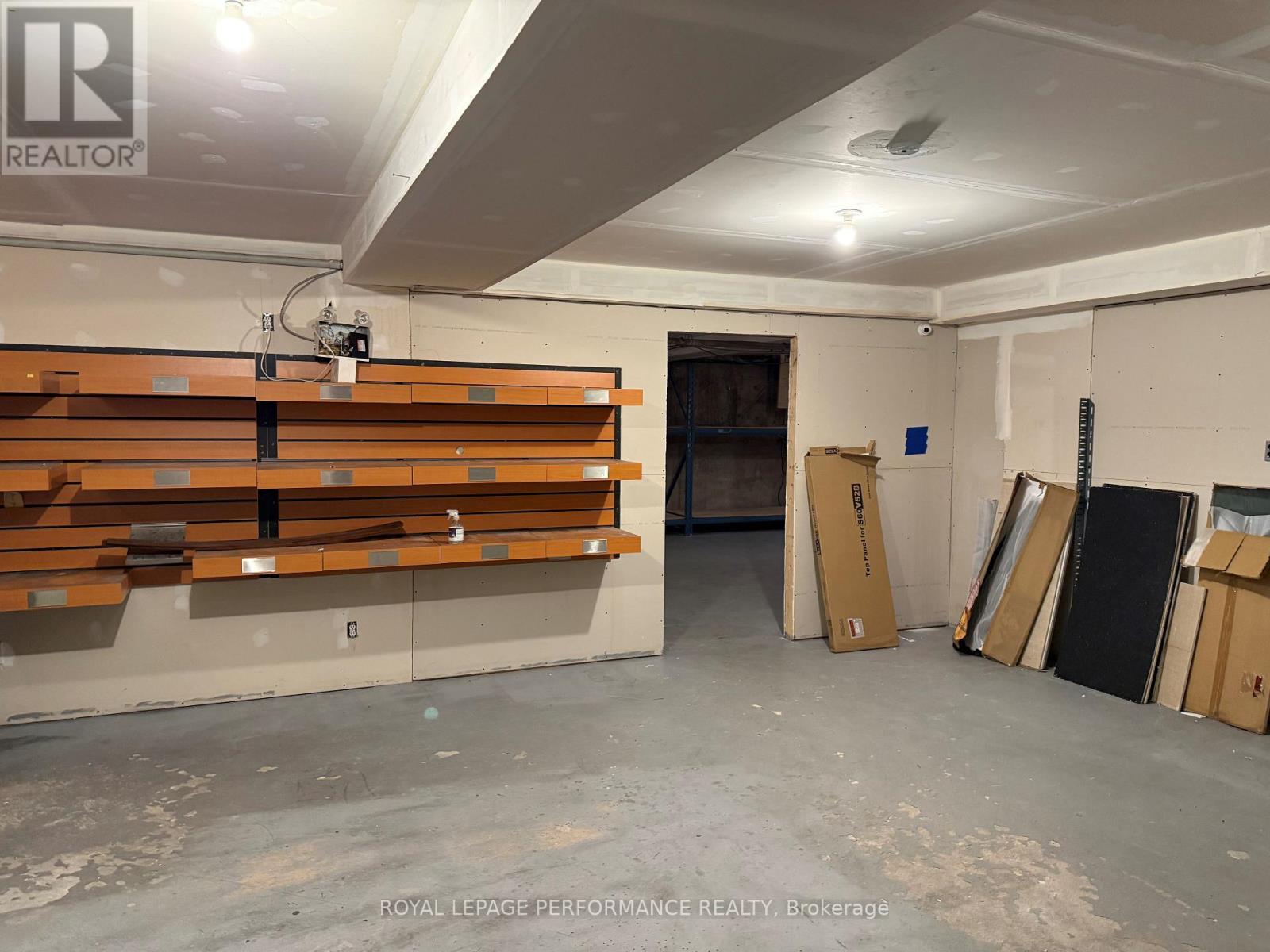 












95-97 MAIN STREET

,
Hawkesbury,




Ontario
K6A1A1

