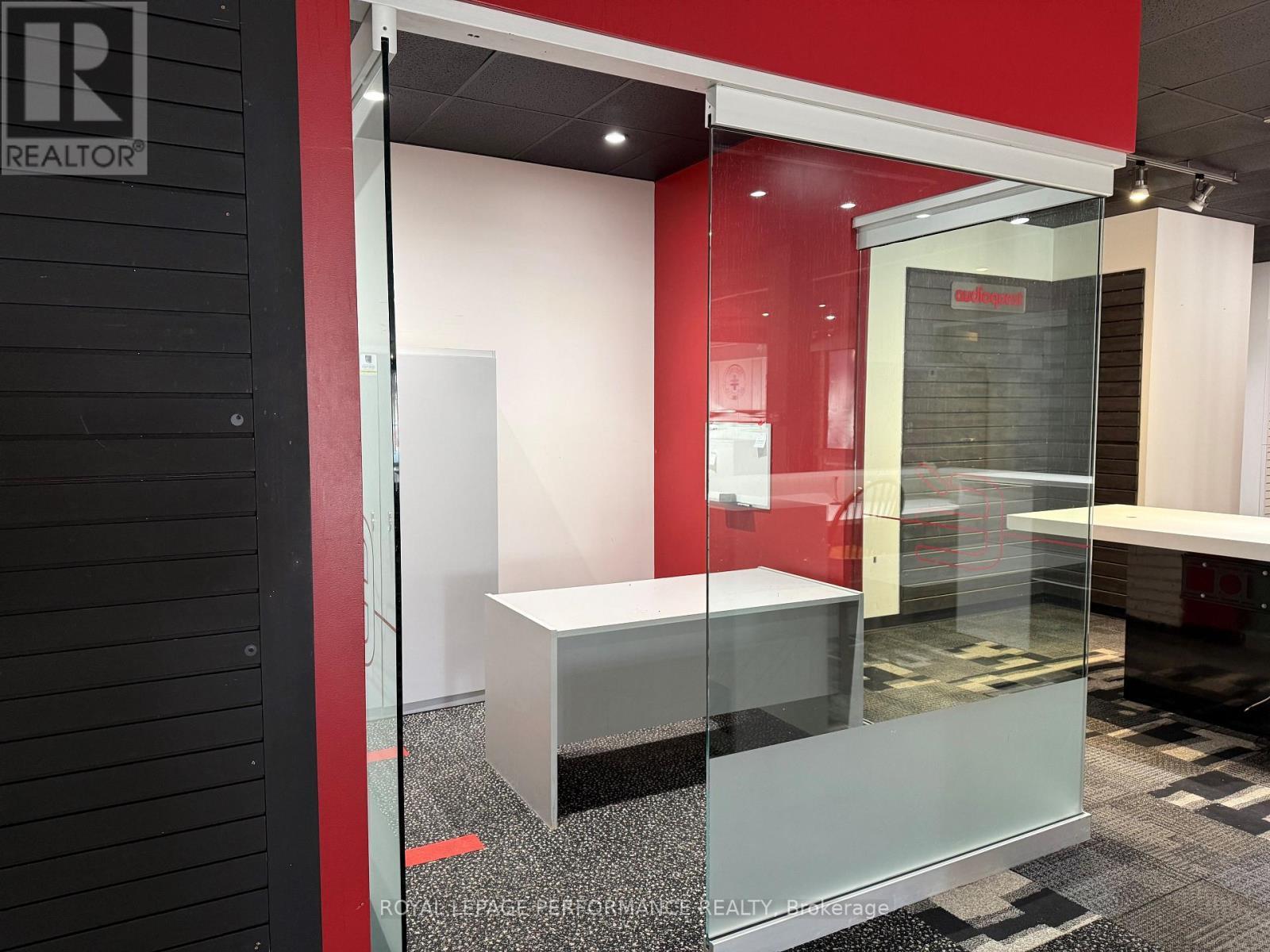 












95-97 MAIN STREET

,
Hawkesbury,




Ontario
K6A1A1

