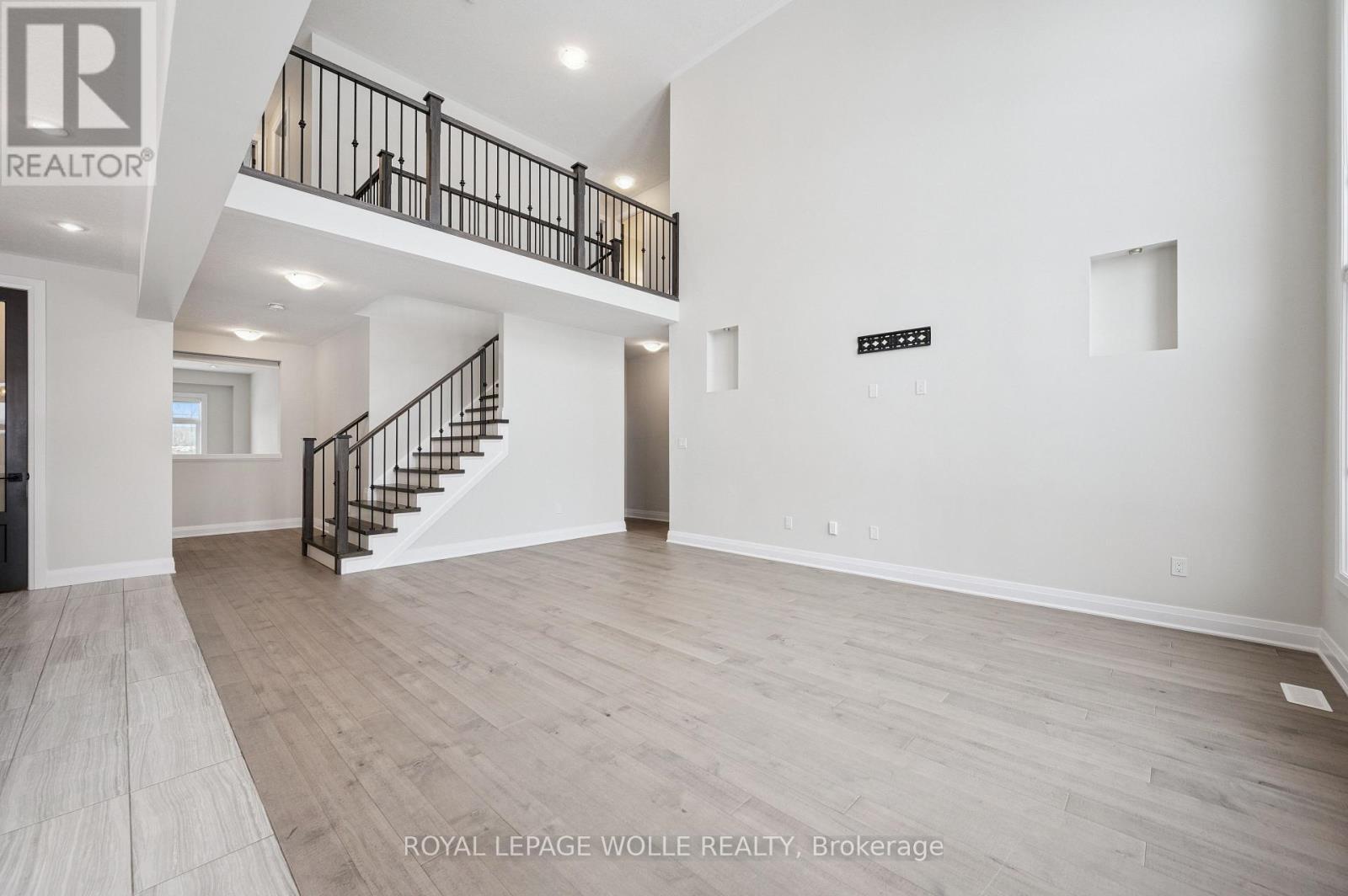 












163 REDTAIL STREET

,
Kitchener,




Ontario
N2K0E4

