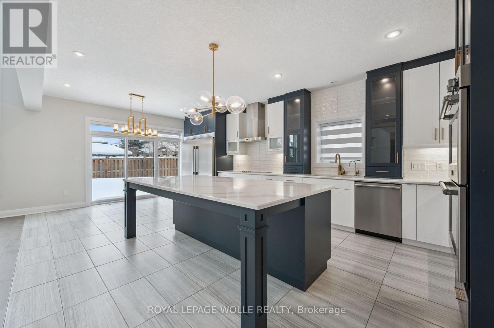 












163 REDTAIL STREET

,
Kitchener,




Ontario
N2K0E4

