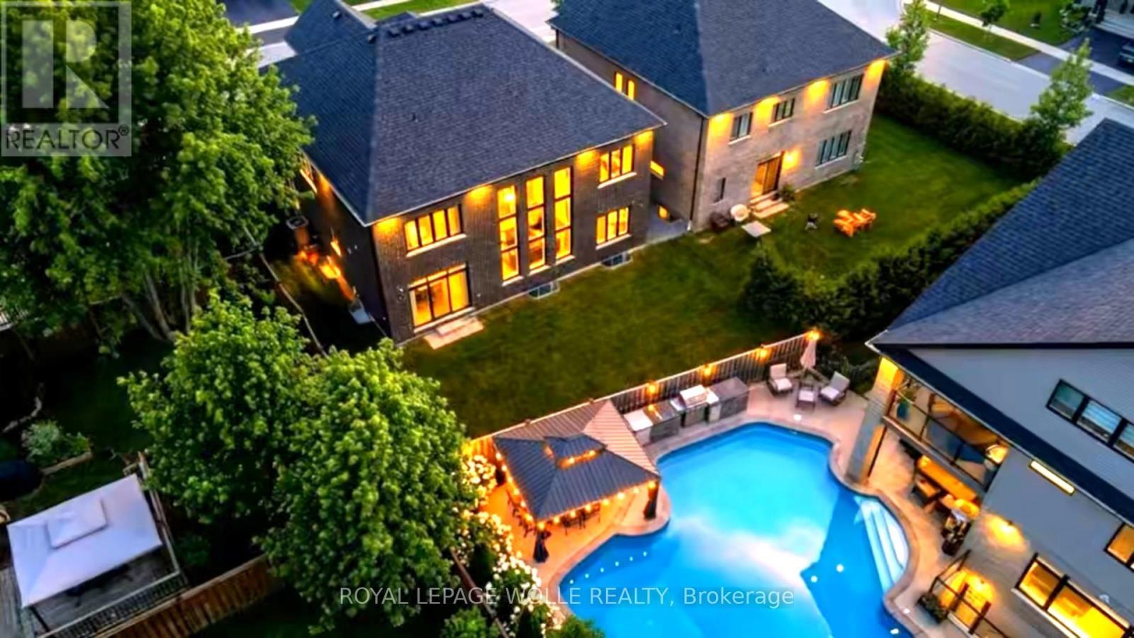 












163 REDTAIL STREET

,
Kitchener,




Ontario
N2K0E4

