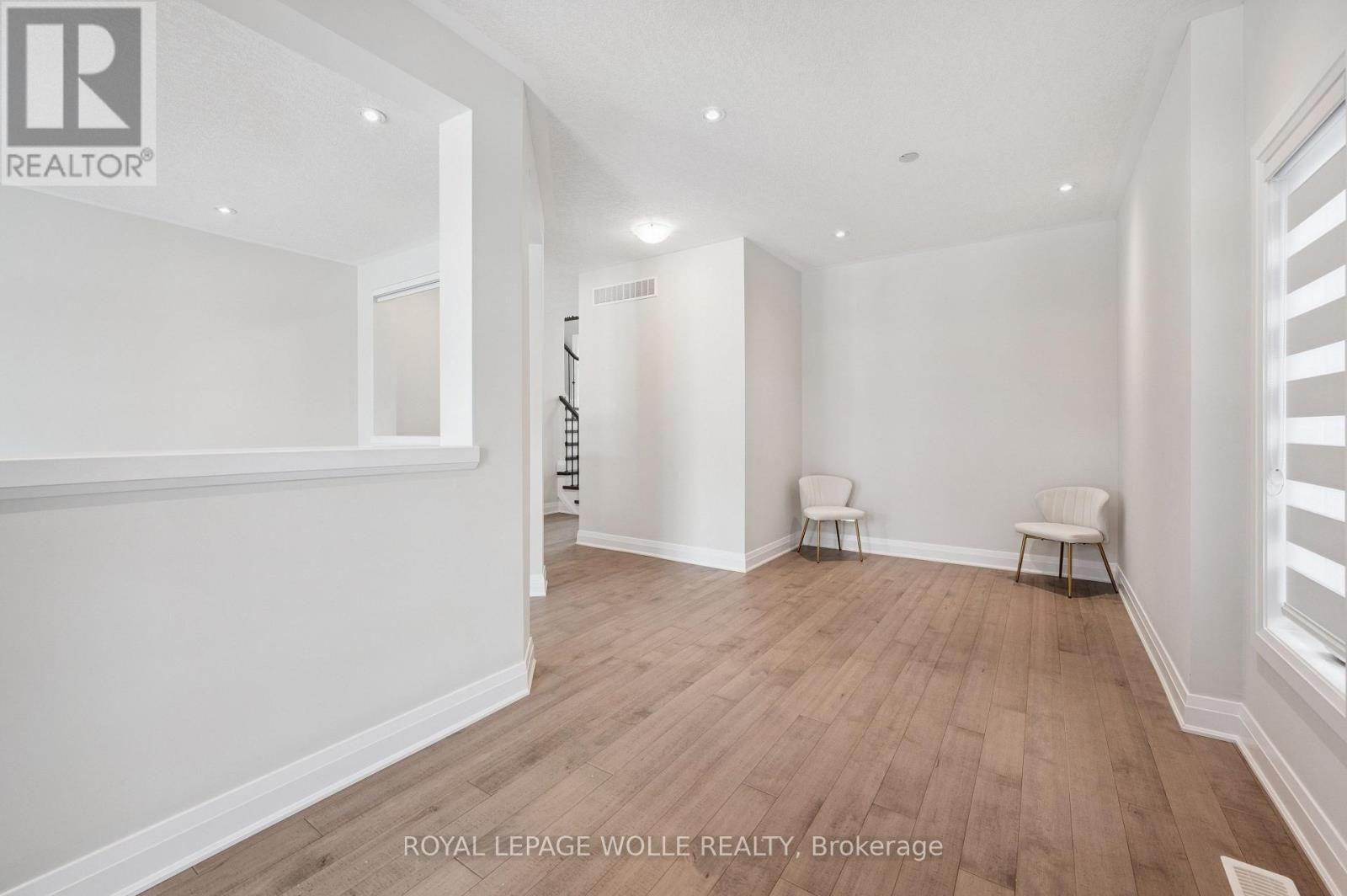 












163 REDTAIL STREET

,
Kitchener,




Ontario
N2K0E4

