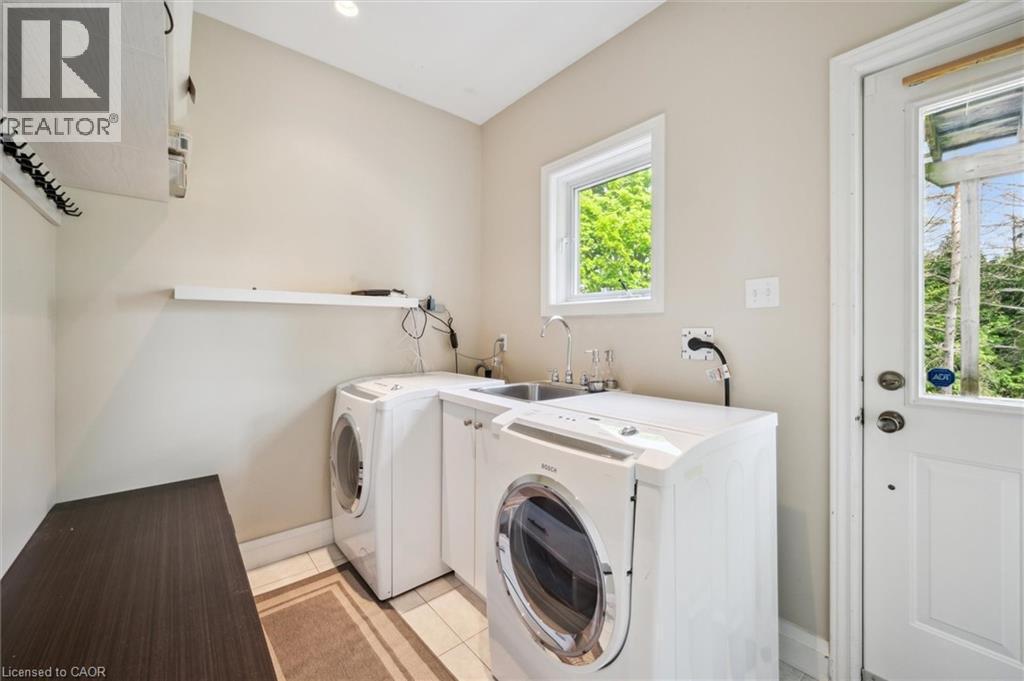 












159 CARTER Road

,
Puslinch,




Ontario
N0B2J0

