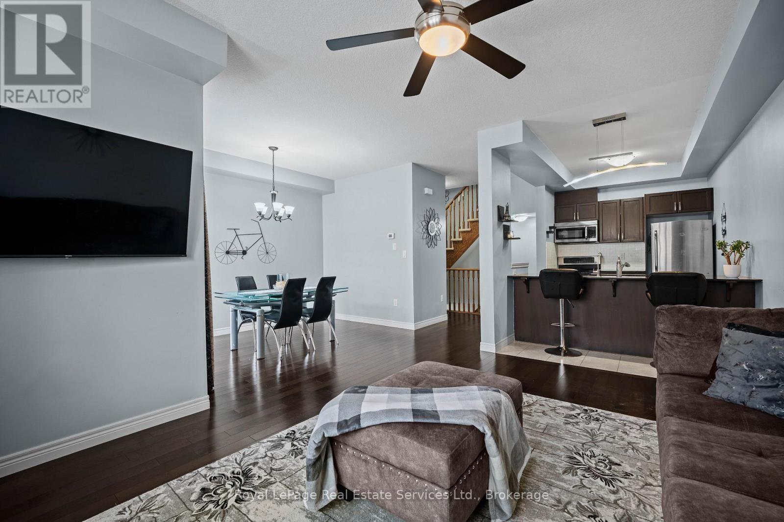 












51 - 310 FALL FAIR WAY

,
Hamilton (Binbrook),




Ontario
L0R1C0

