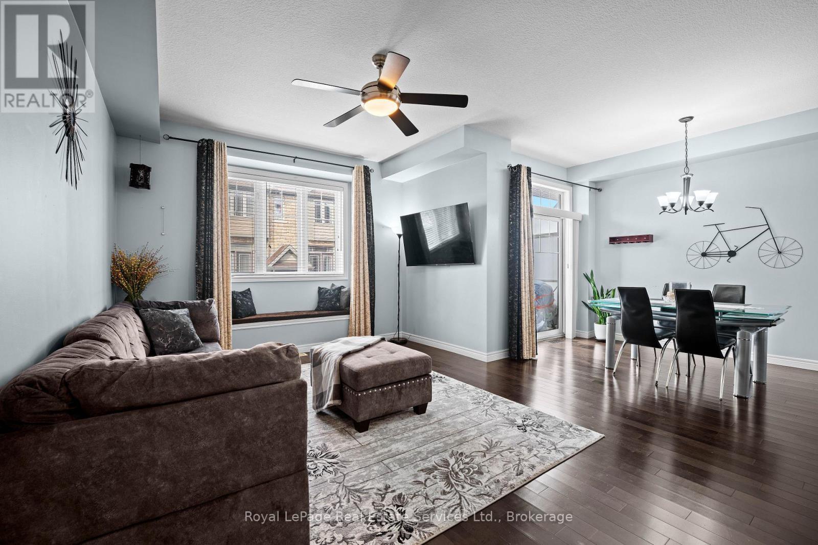 












51 - 310 FALL FAIR WAY

,
Hamilton (Binbrook),




Ontario
L0R1C0

