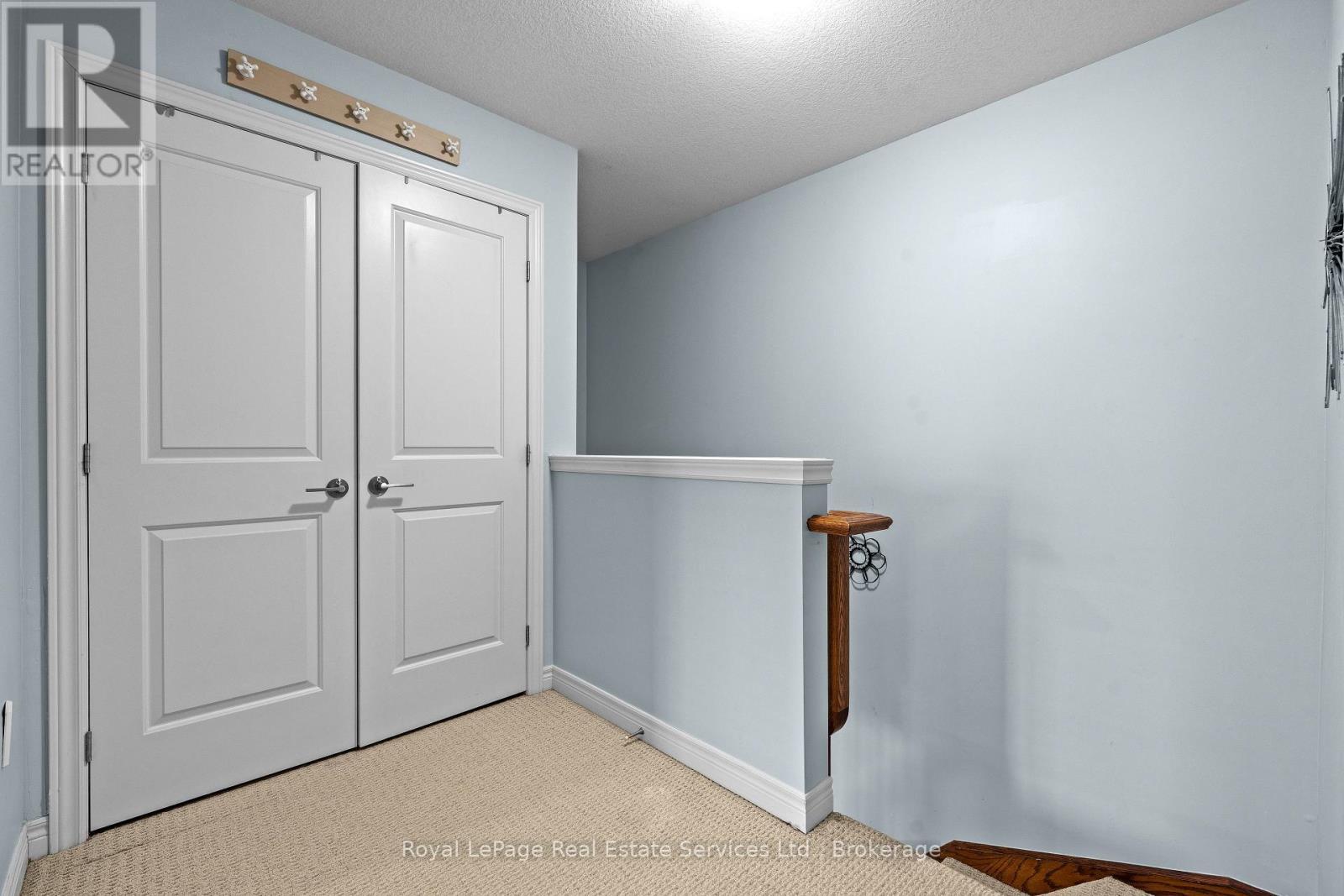 












51 - 310 FALL FAIR WAY

,
Hamilton (Binbrook),




Ontario
L0R1C0

