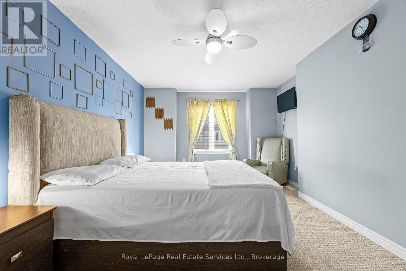 












51 - 310 FALL FAIR WAY

,
Hamilton (Binbrook),




Ontario
L0R1C0

