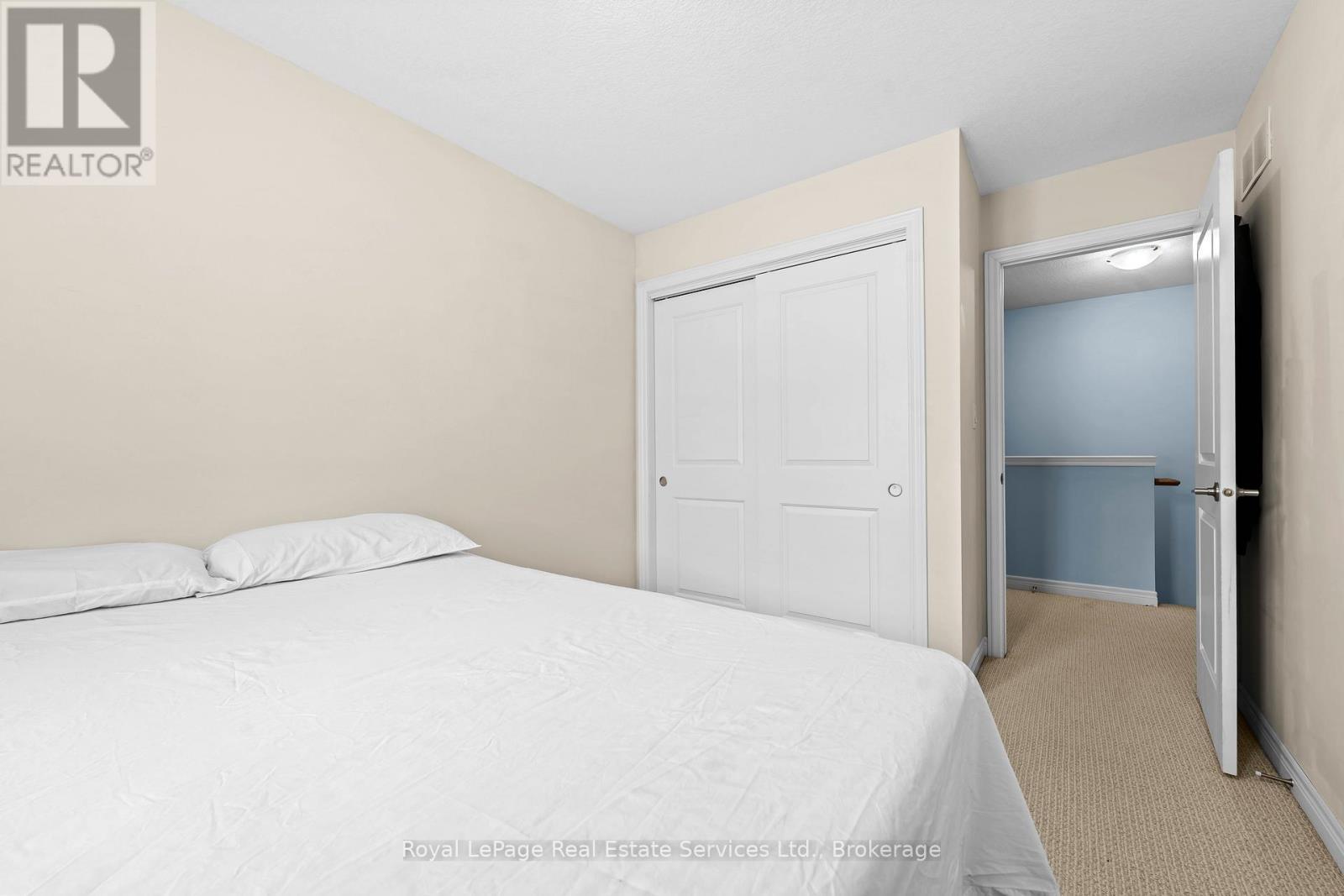 












51 - 310 FALL FAIR WAY

,
Hamilton (Binbrook),




Ontario
L0R1C0

