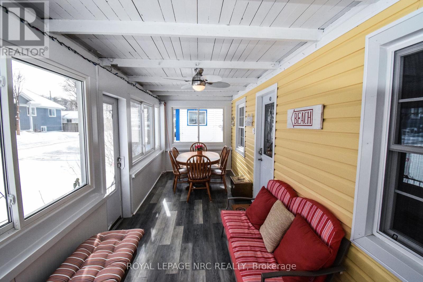 












349 ELMWOOD AVENUE

,
Fort Erie (Crystal Beach),




Ontario
L0S1B0


