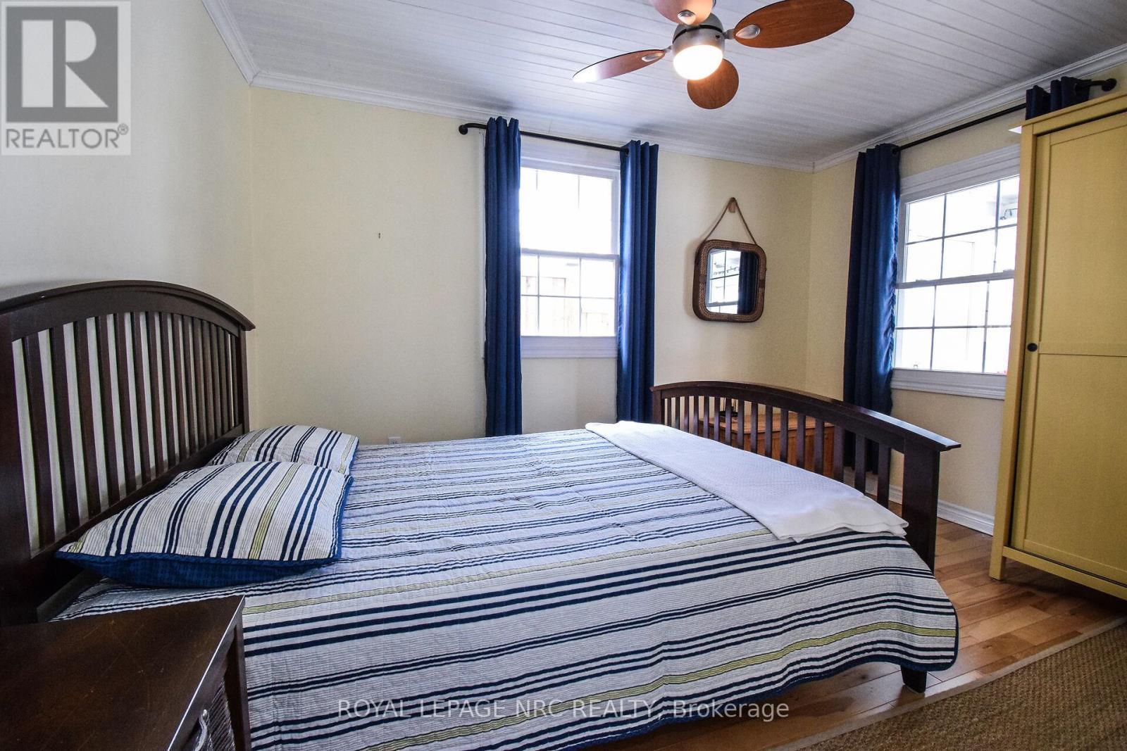 












349 ELMWOOD AVENUE

,
Fort Erie (Crystal Beach),




Ontario
L0S1B0

