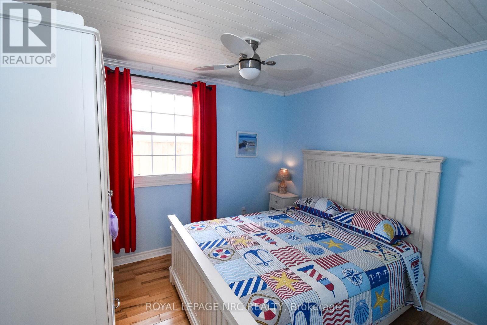 












349 ELMWOOD AVENUE

,
Fort Erie (Crystal Beach),




Ontario
L0S1B0

