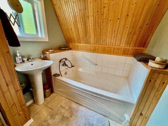 









7812


6

Highway,
Fauquier,




BC
V0G 1K0

