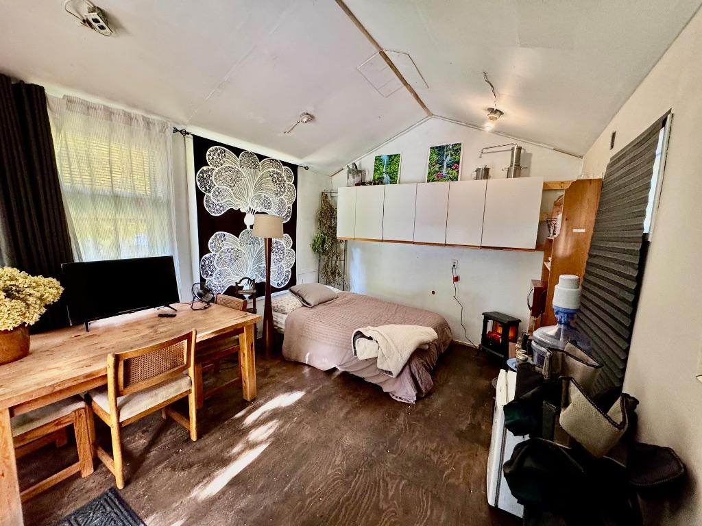 









7812


6

Highway,
Fauquier,




BC
V0G 1K0

