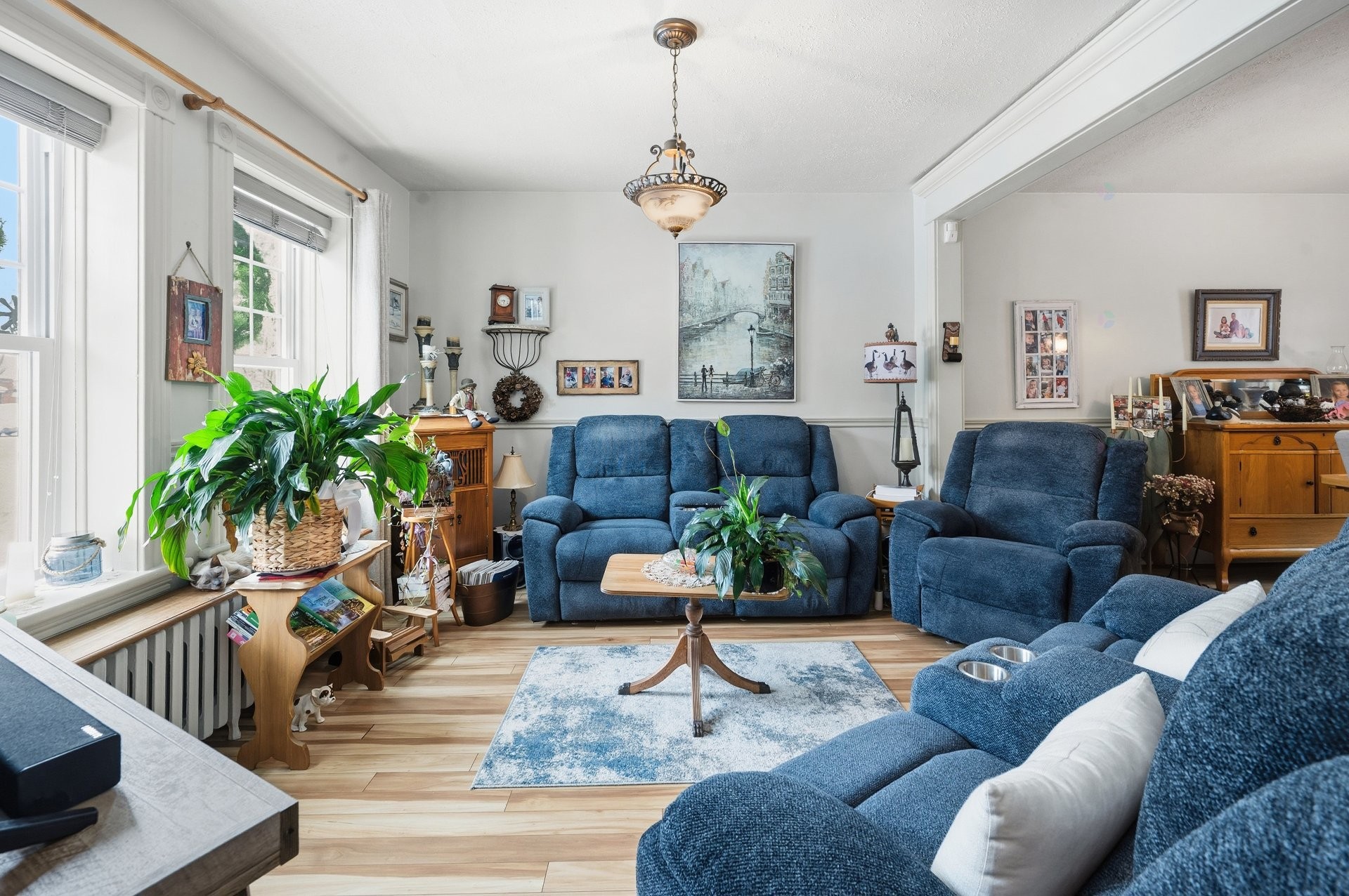 









596


2e Rue

,
Saint-Jean-sur-Richelieu,




QC
J2X3G9

