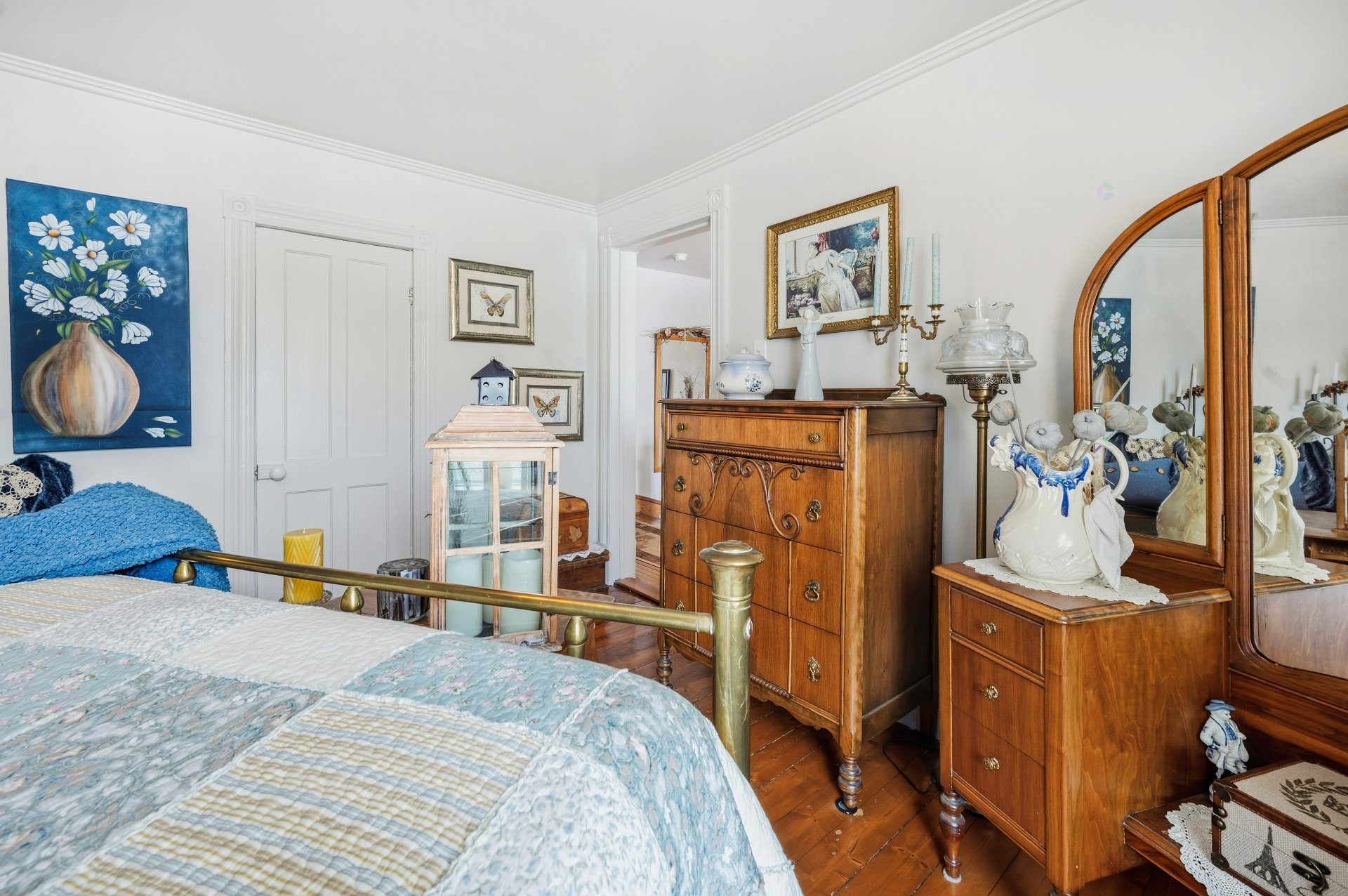 









596


2e Rue

,
Saint-Jean-sur-Richelieu,




QC
J2X3G9

