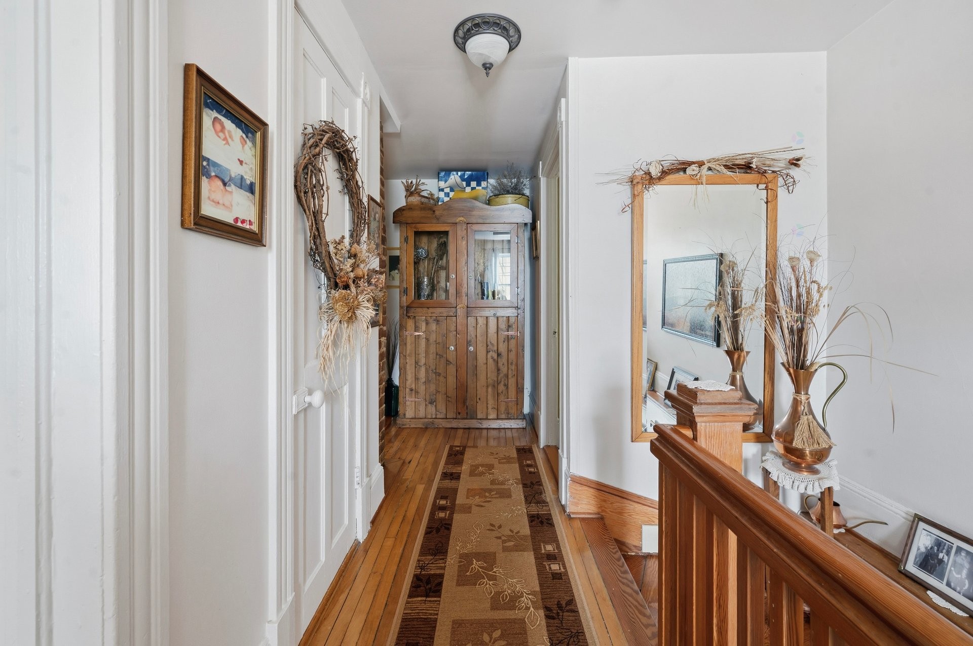 









596


2e Rue

,
Saint-Jean-sur-Richelieu,




QC
J2X3G9

